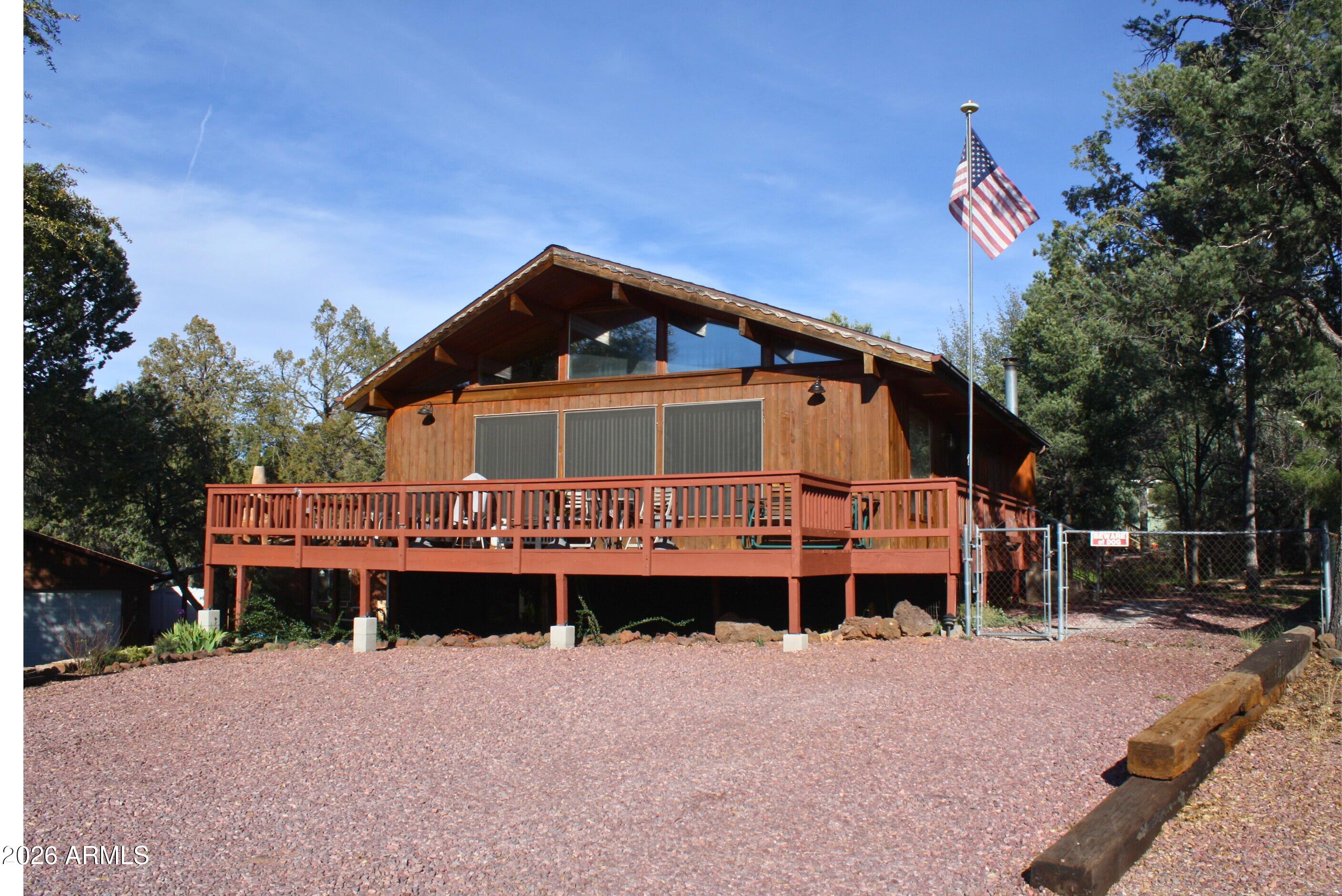 1003 N CAREFREE Circle