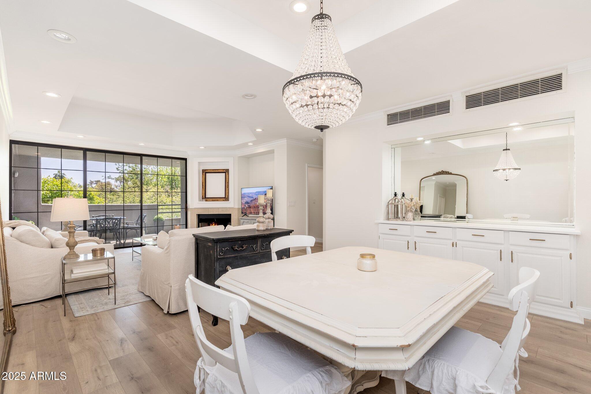 902 W GLENDALE Avenue 215
