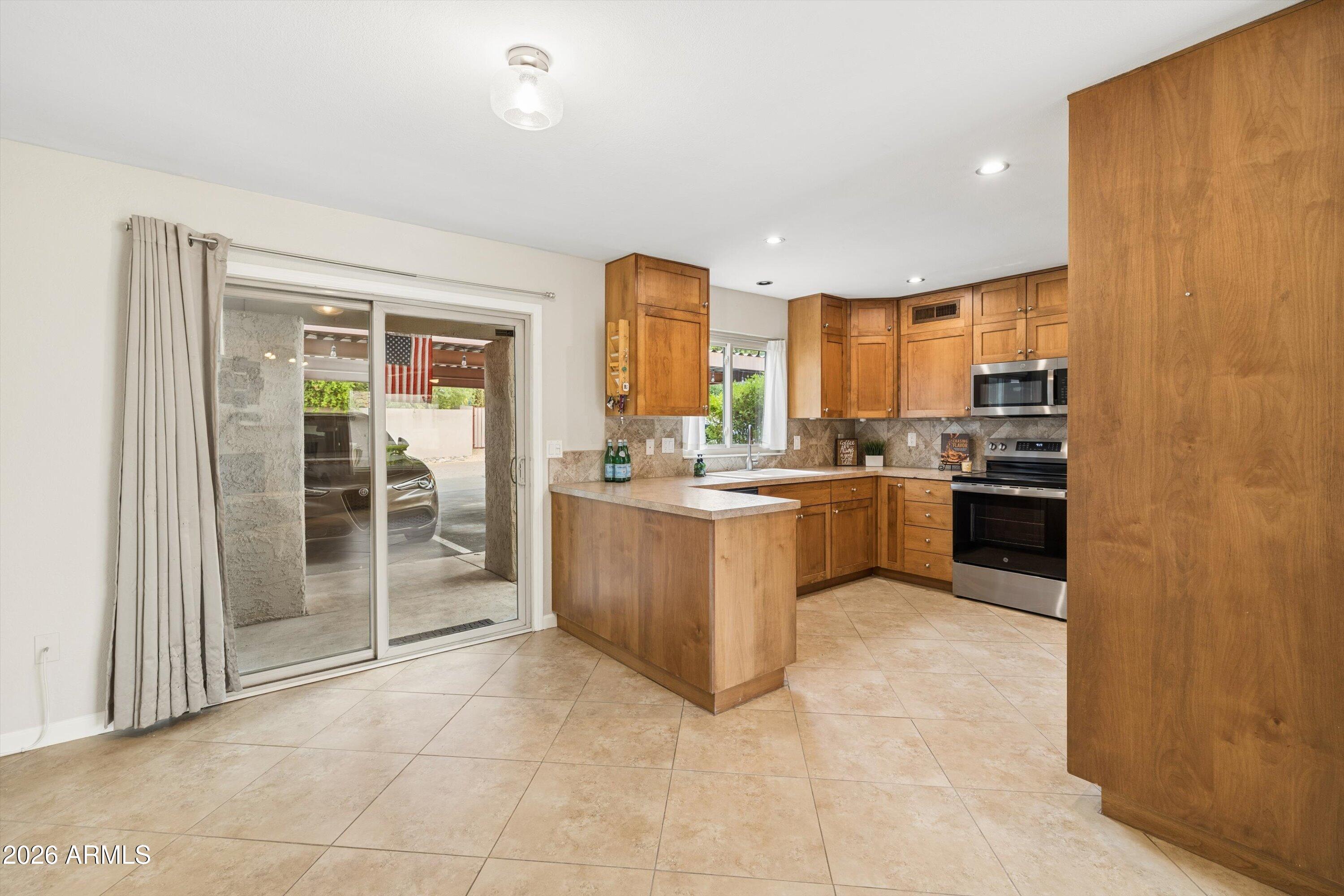 12012 N Saguaro Boulevard 4