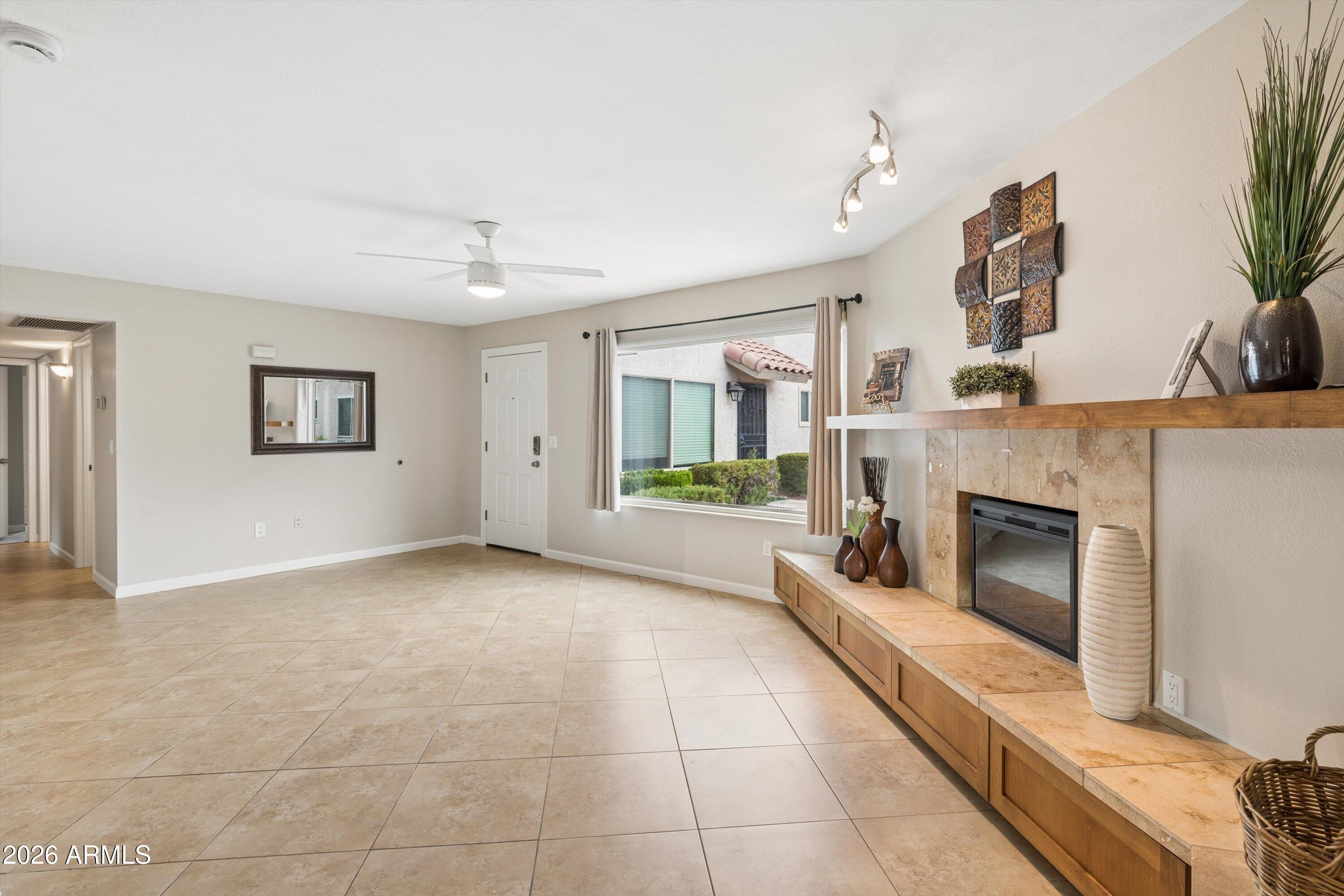 12012 N Saguaro Boulevard 4
