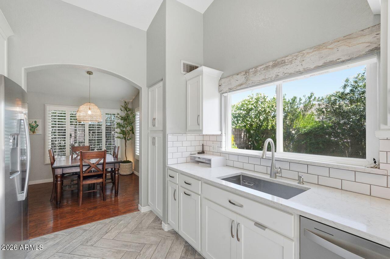 SUNSET CANYON - Residential