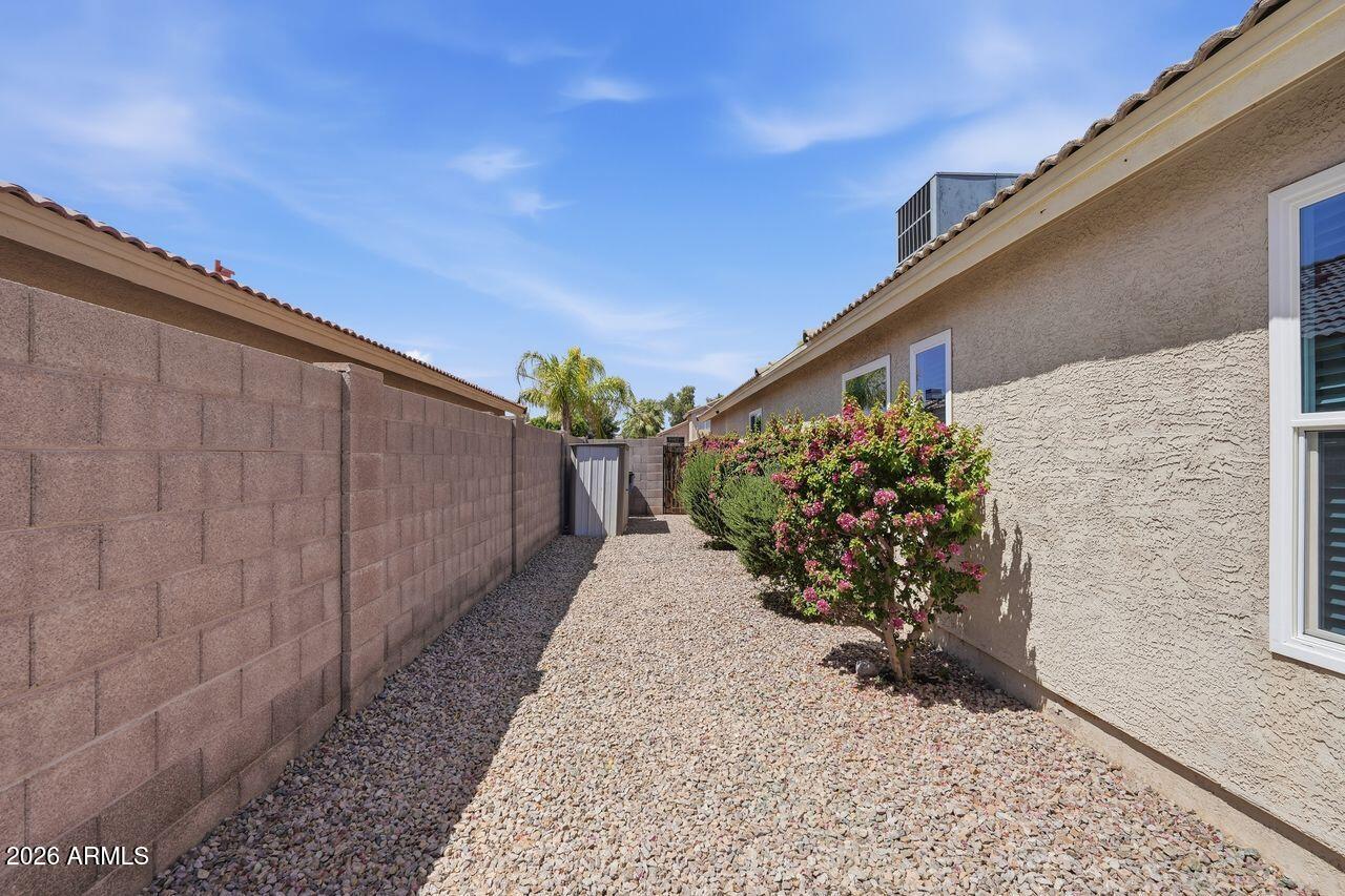 SUNSET CANYON - Residential