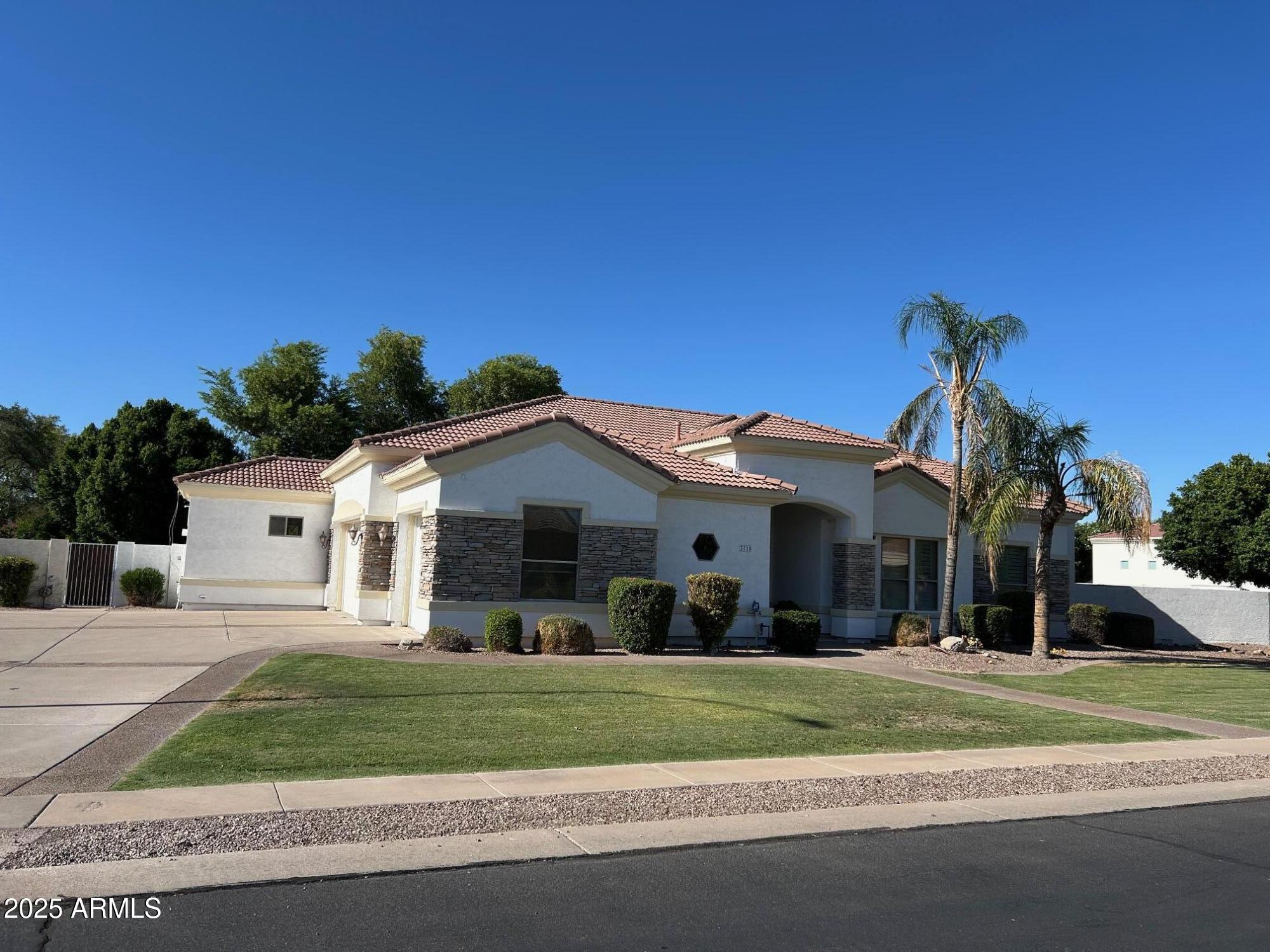3710 E NORTHRIDGE Circle