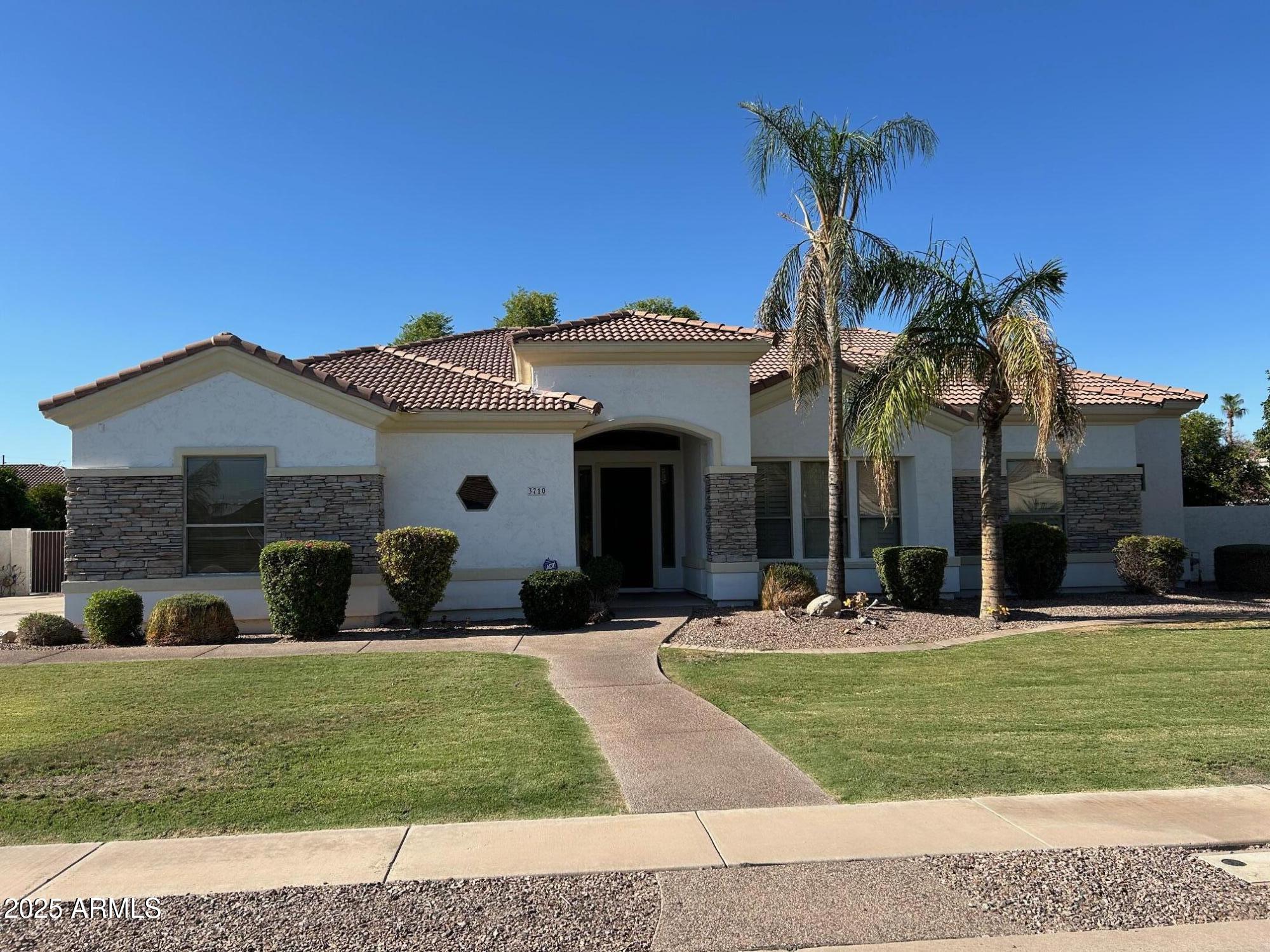 3710 E NORTHRIDGE Circle