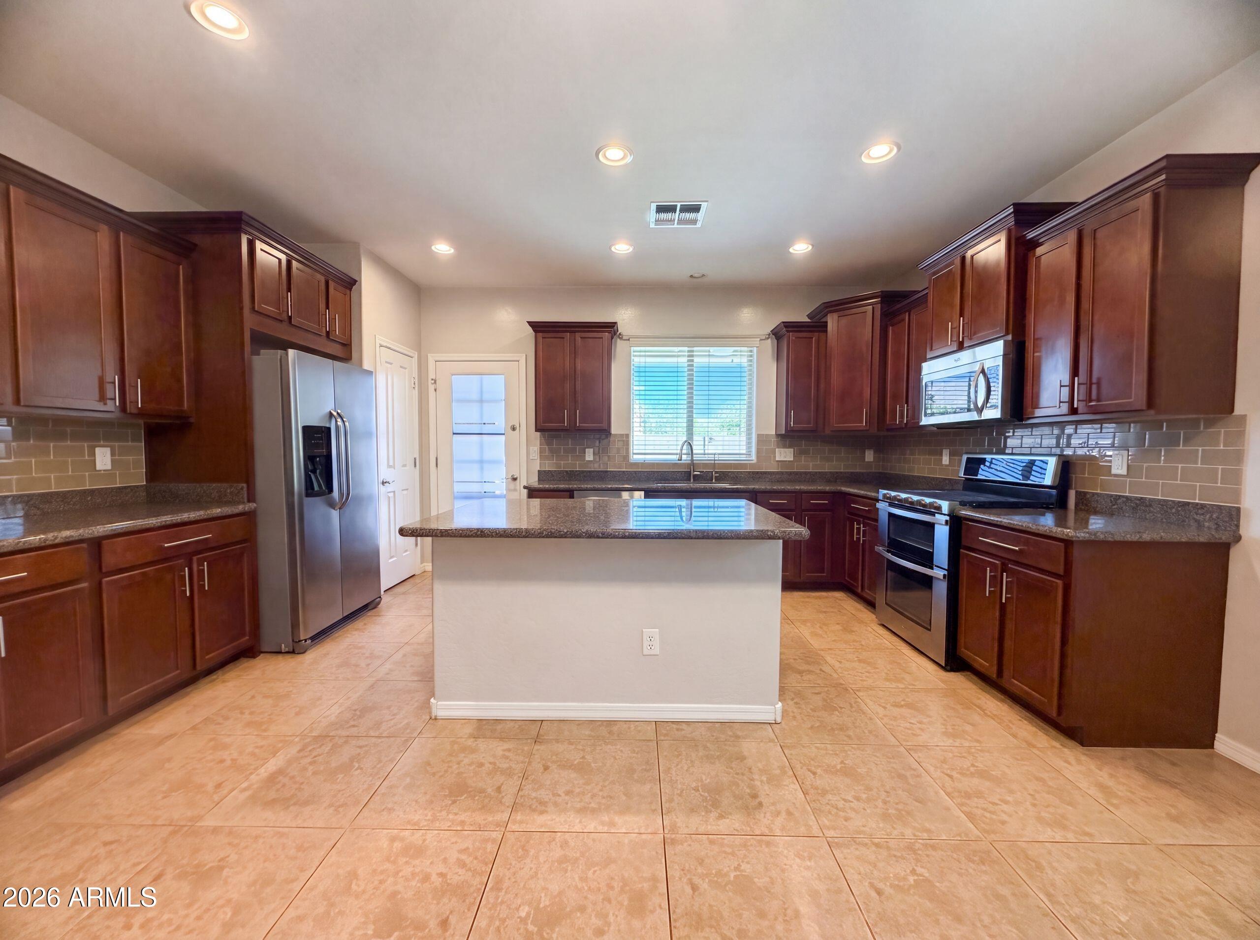 875 W AYRSHIRE Trail
