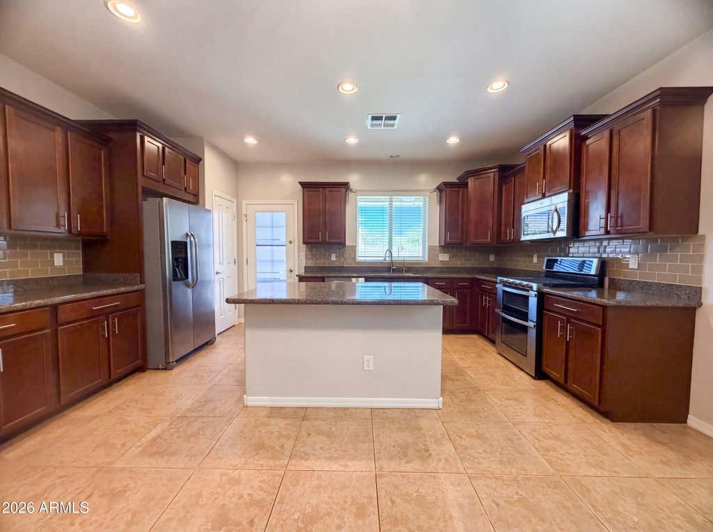 Photo of 875 W Ayrshire Trail, San Tan Valley, AZ 85143 (MLS # 7050713)