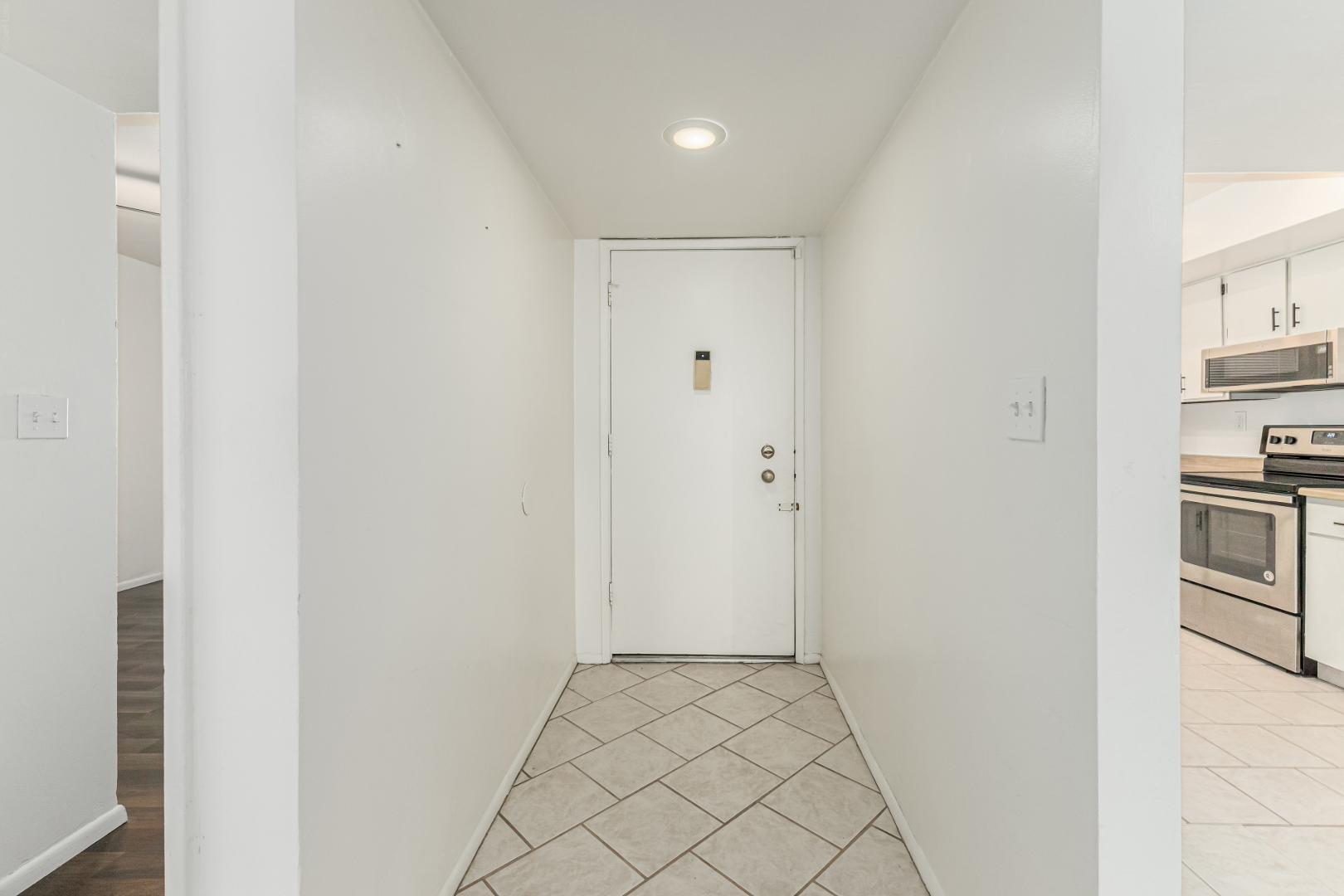 10828 N Biltmore Drive Apt 227