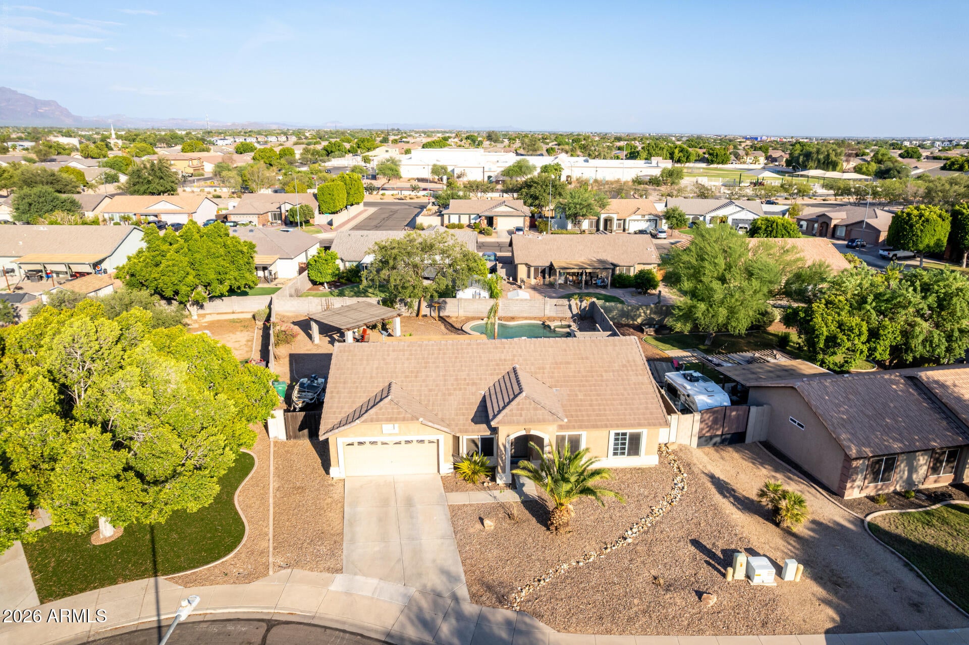 561 S HASTINGS --