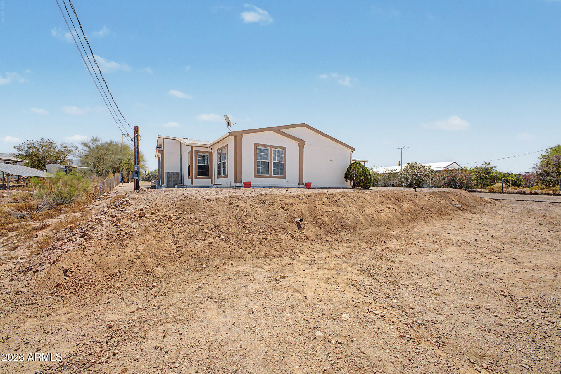 1863 S VAQUERO Road