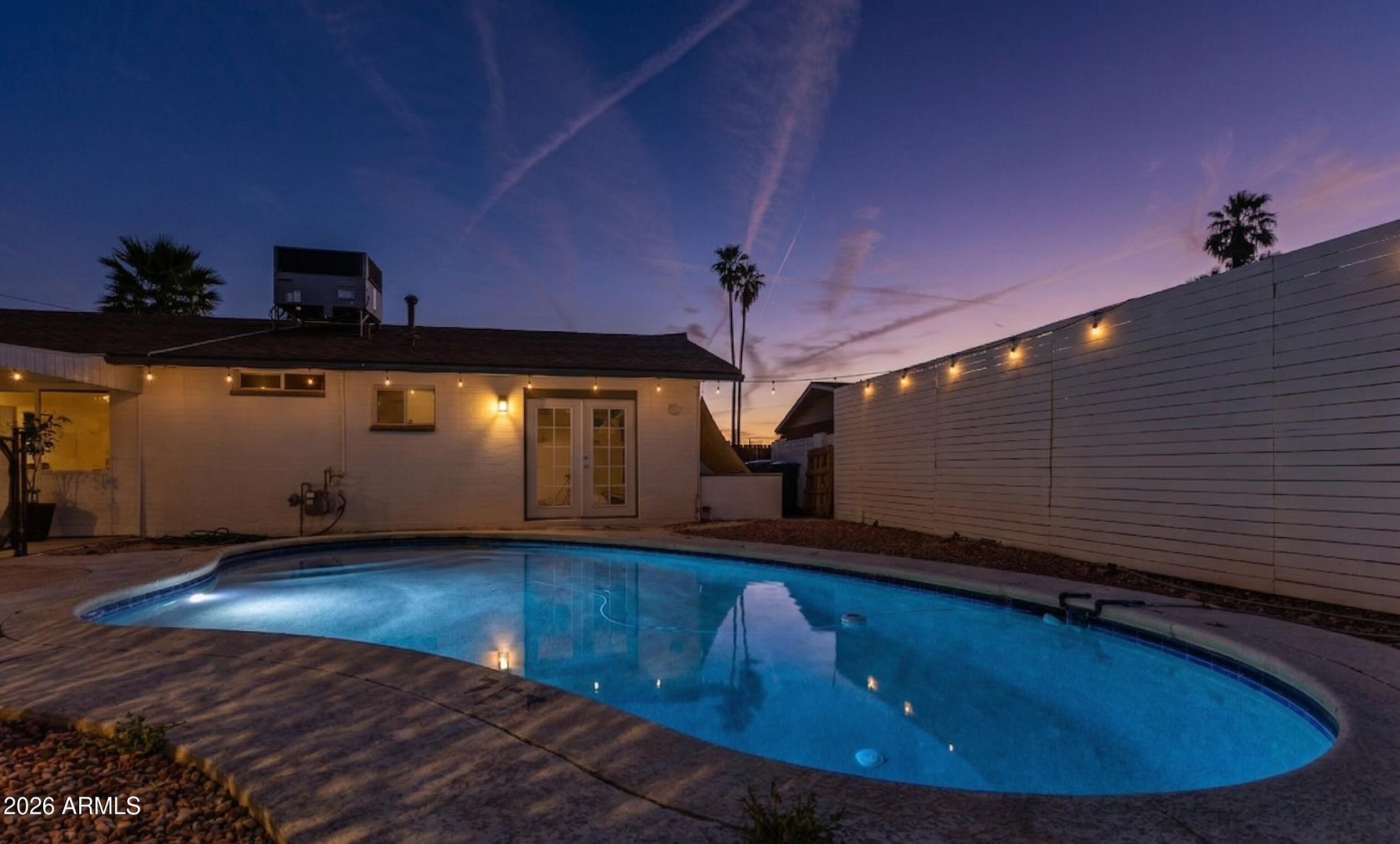 4706 S GRANDVIEW Avenue