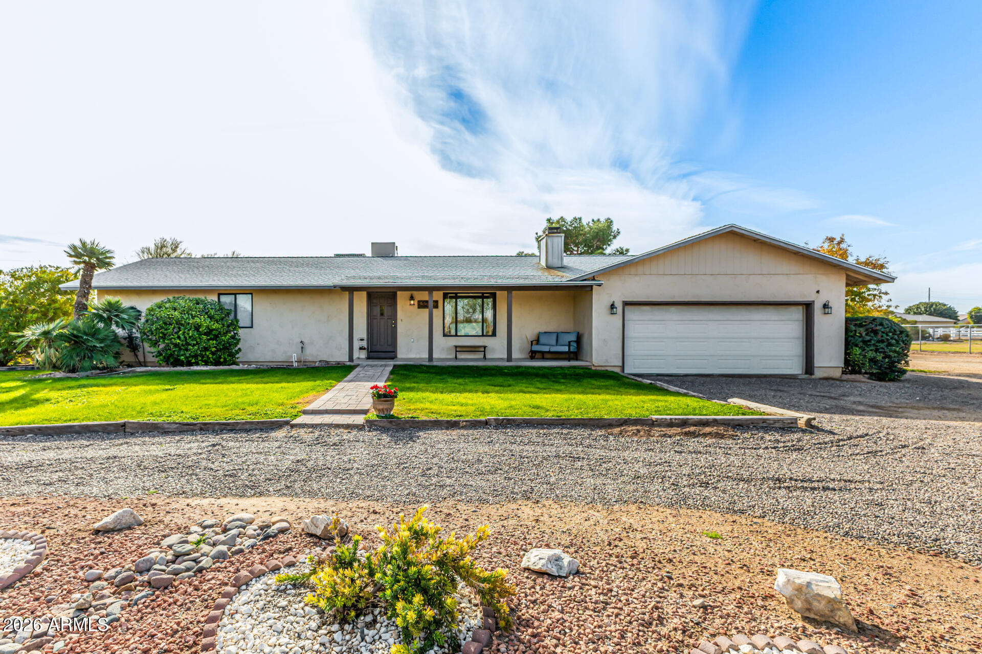 12427 W DESERT COVE Road