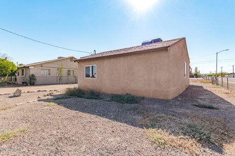 A home in El Mirage