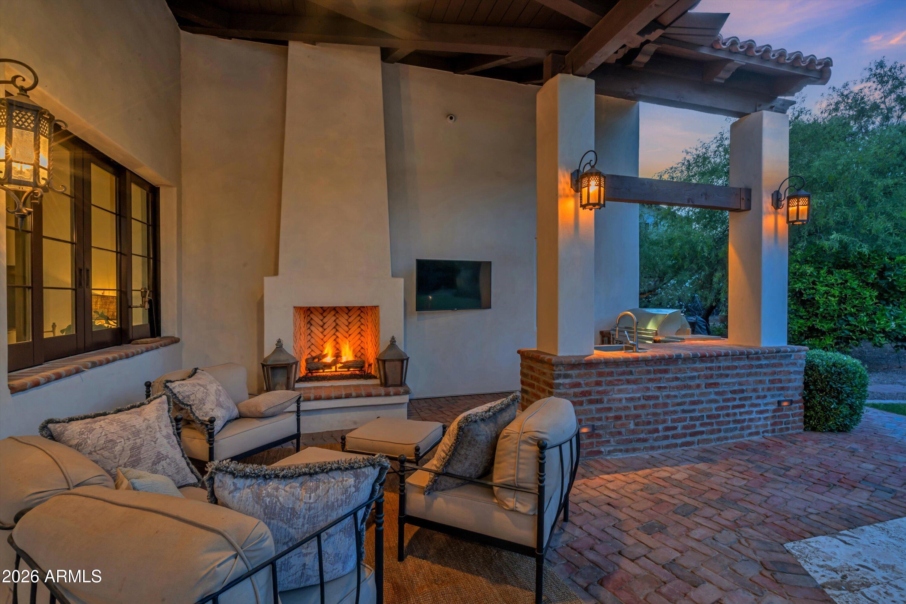 ARCADIA ESTATES - Residential
