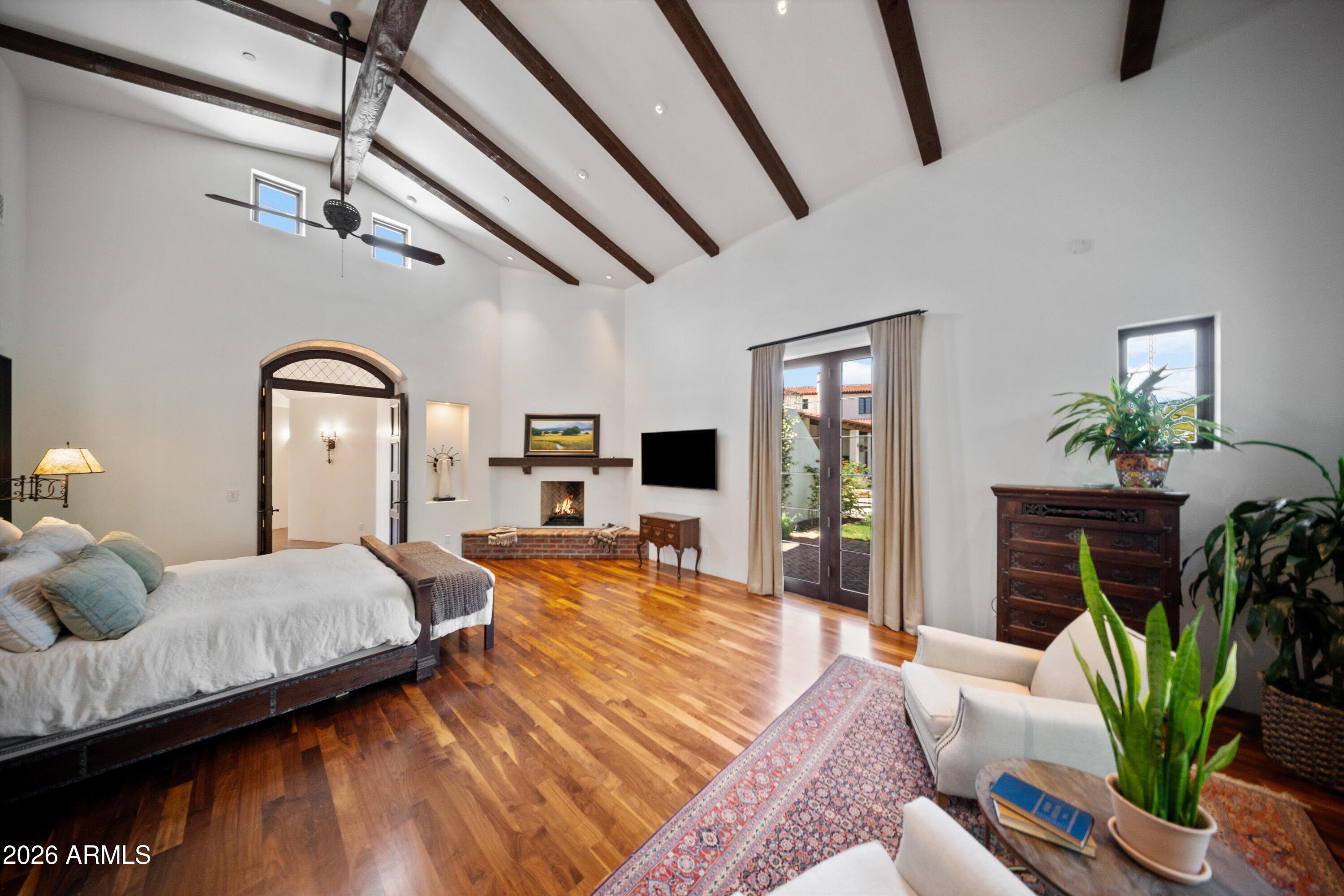 ARCADIA ESTATES - Residential
