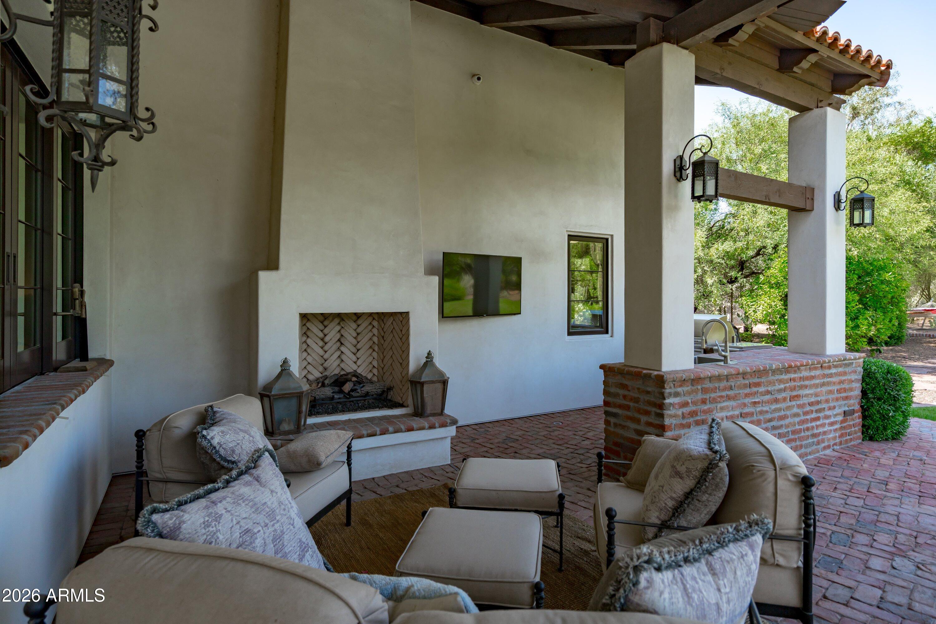 ARCADIA ESTATES - Residential