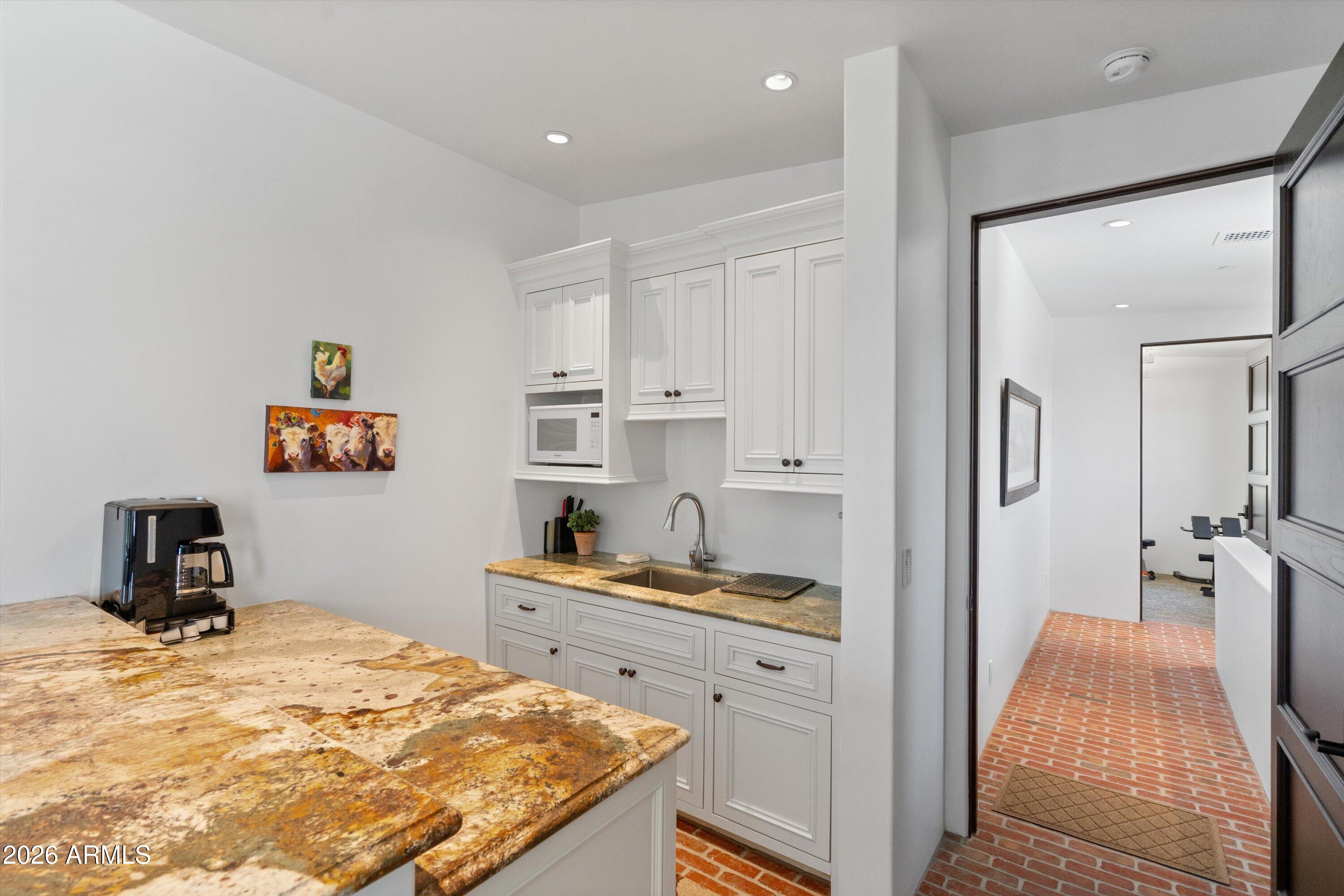 ARCADIA ESTATES - Residential