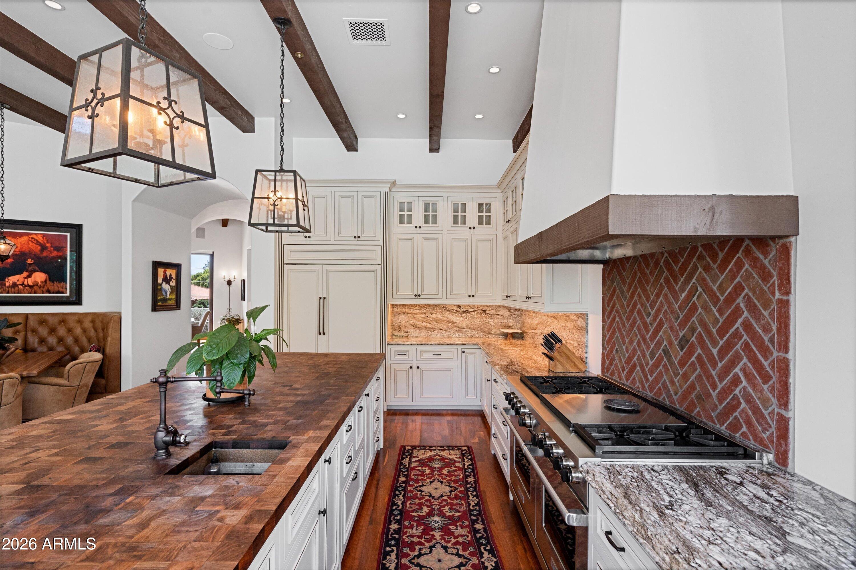 ARCADIA ESTATES - Residential