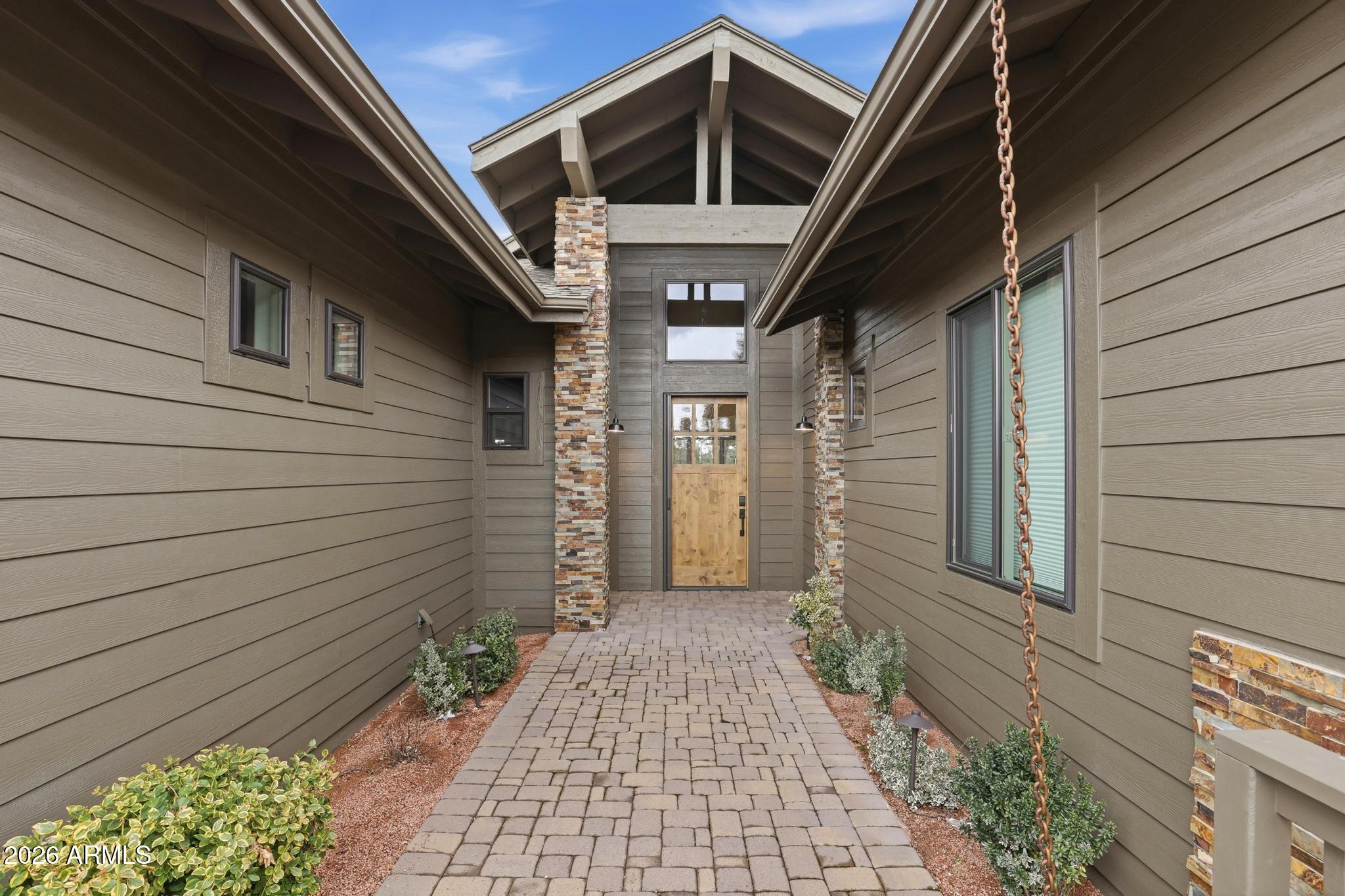 1705 E VELVET MESQUITE Court