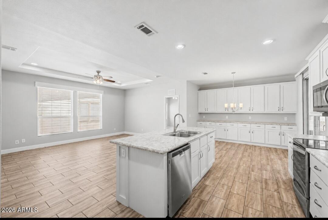 3301 S Goldfield Road 6037