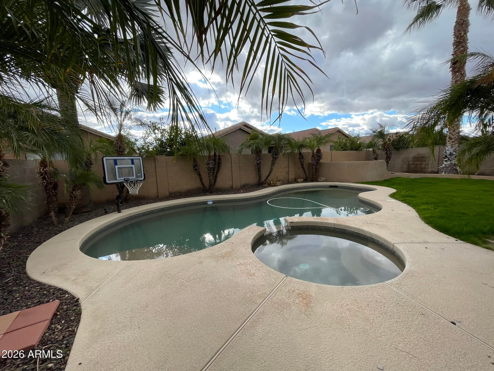2227 W JASPER BUTTE Drive
