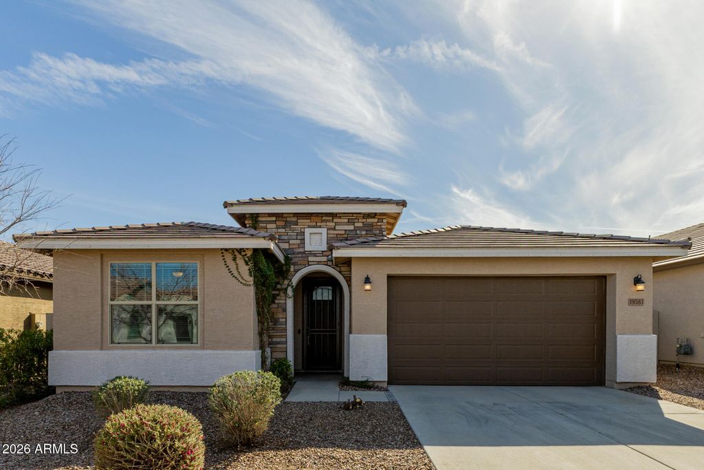 Photo of 19583 W Valle Vista Way, Litchfield Park, AZ 85340 (MLS # 6982222)