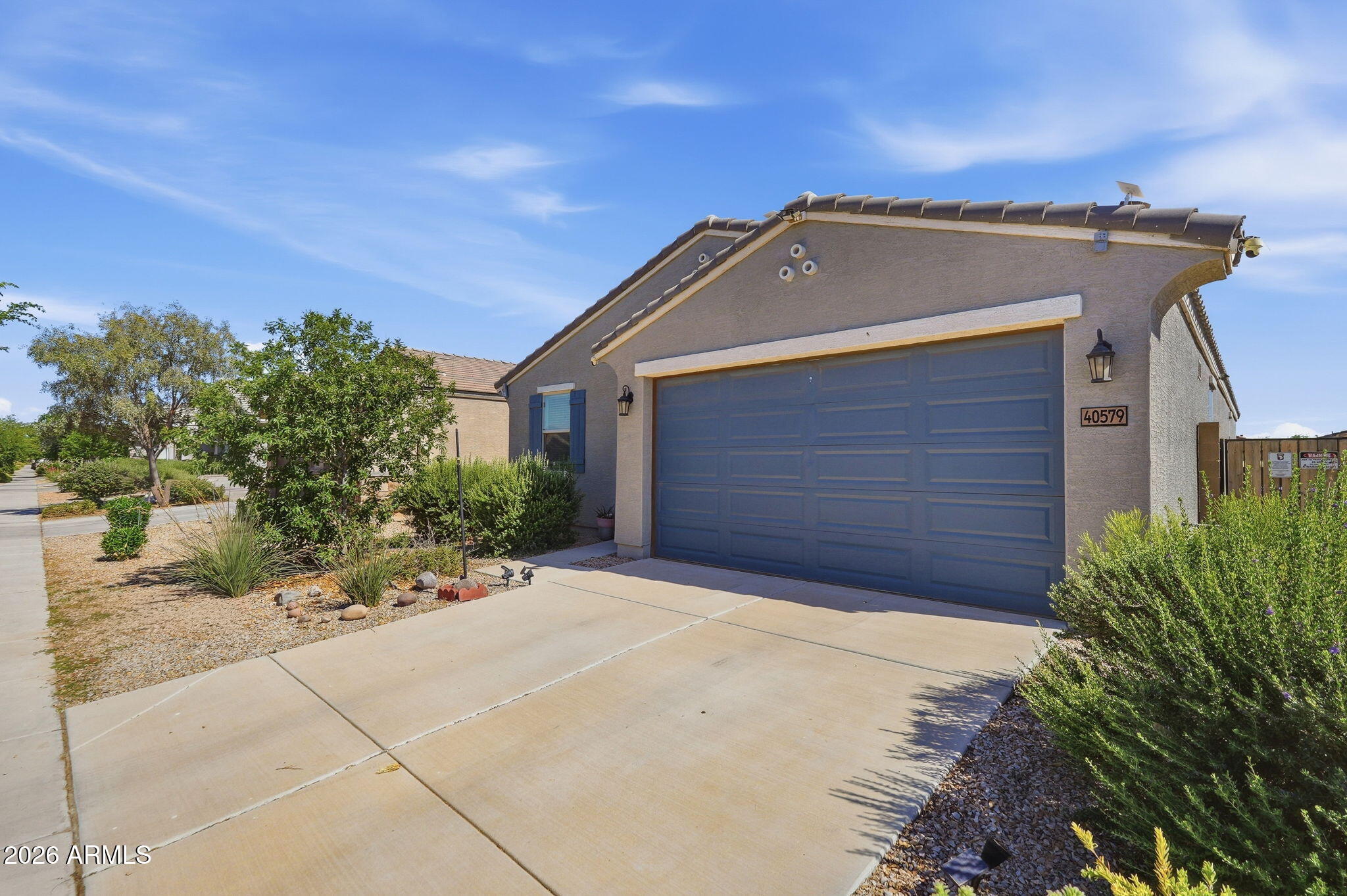 40579 W JENNA Lane