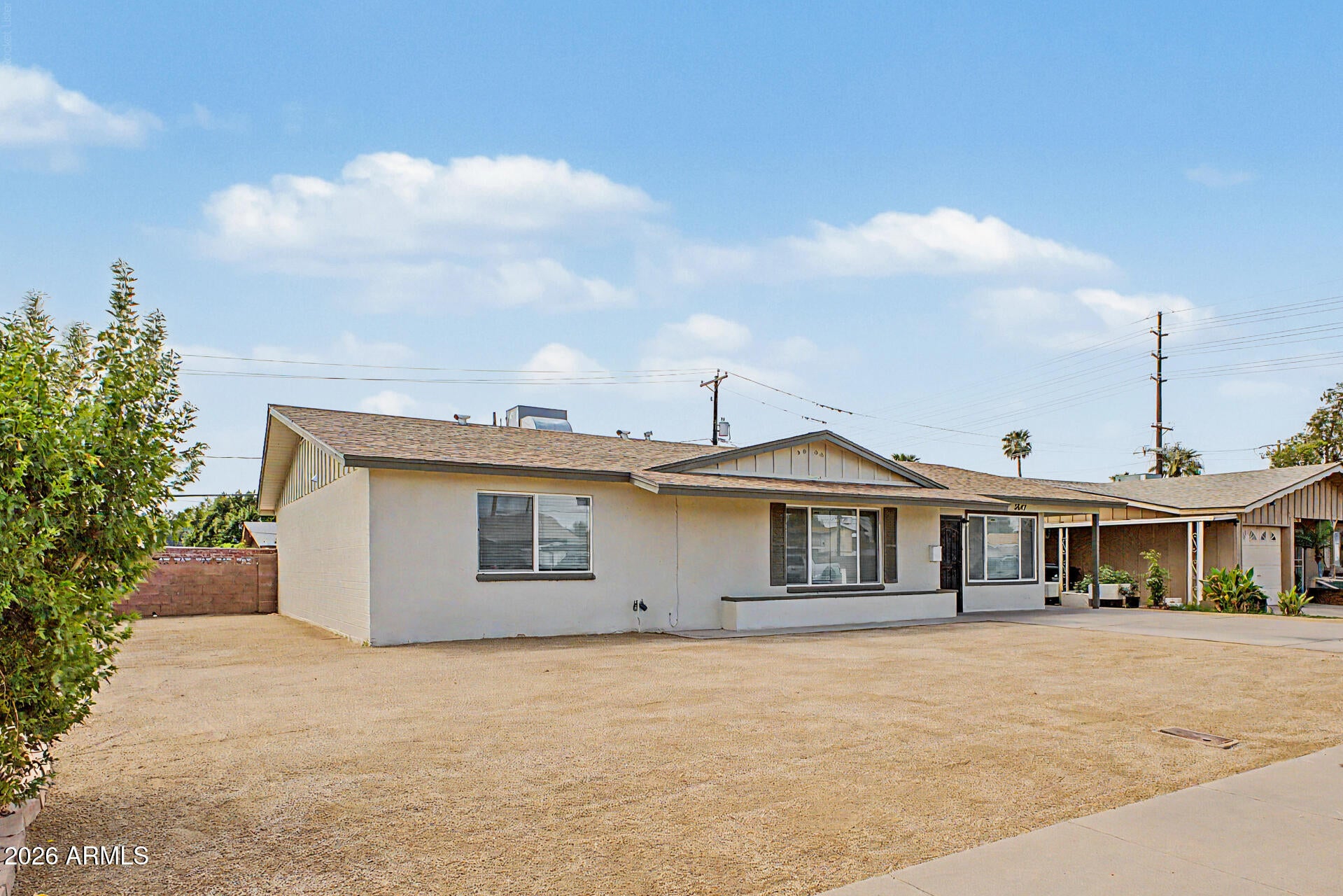 3647 W ROSE Lane
