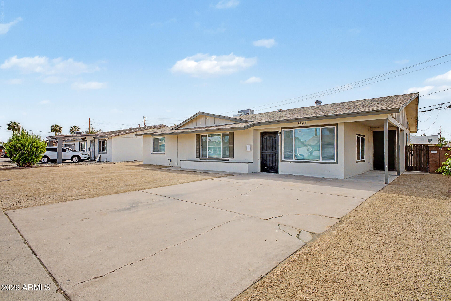 3647 W ROSE Lane