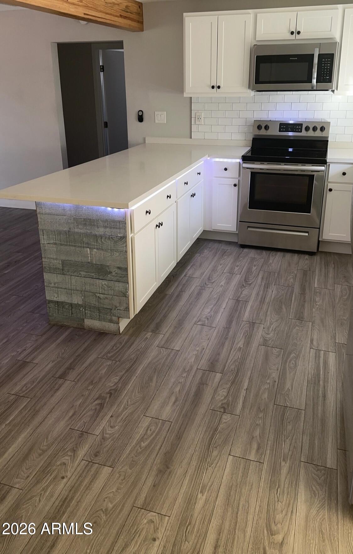 3027 N 37th Street 7