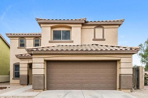 Photo of 8918 E Oro Circle, Mesa, AZ 85212 (MLS # 7013238)