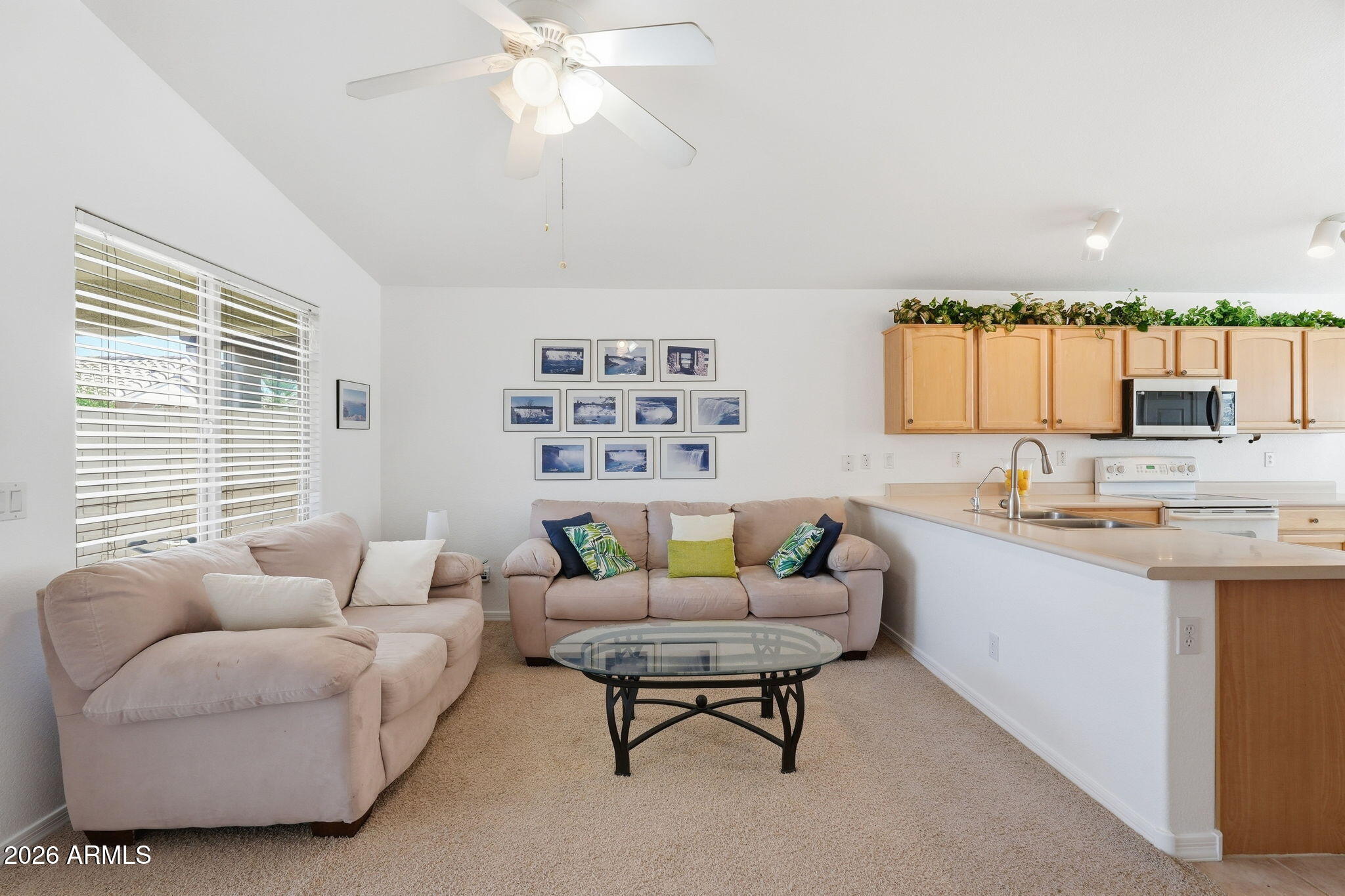 3004 E FIRESTONE Drive