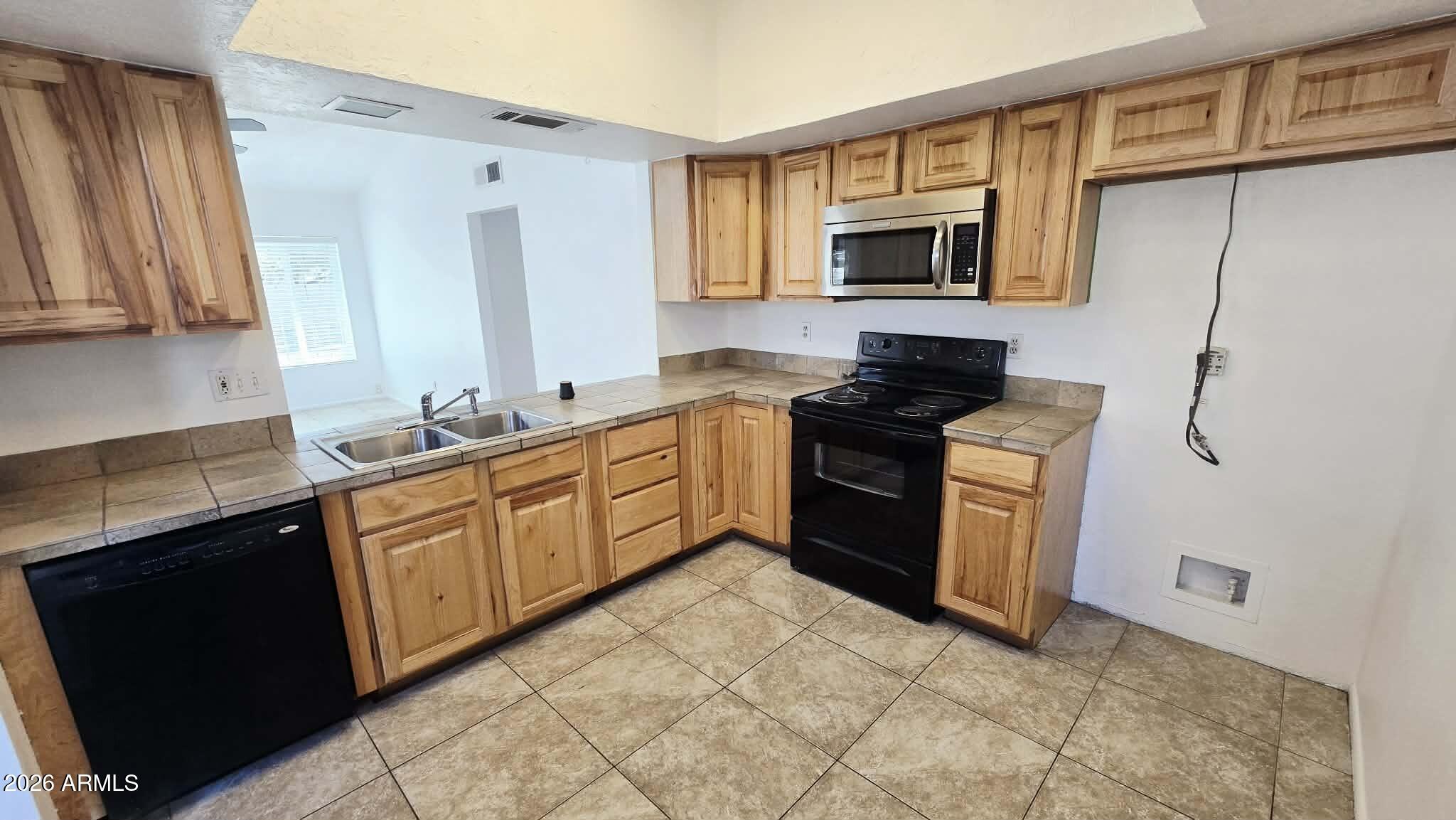 2506 W CARIBBEAN Lane 10