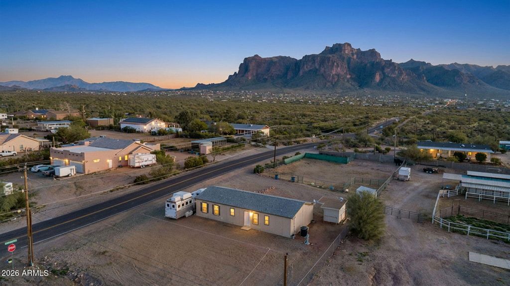 Photo of 775 N Hilton Road, Apache Junction, AZ 85119 (MLS # 6970817)
