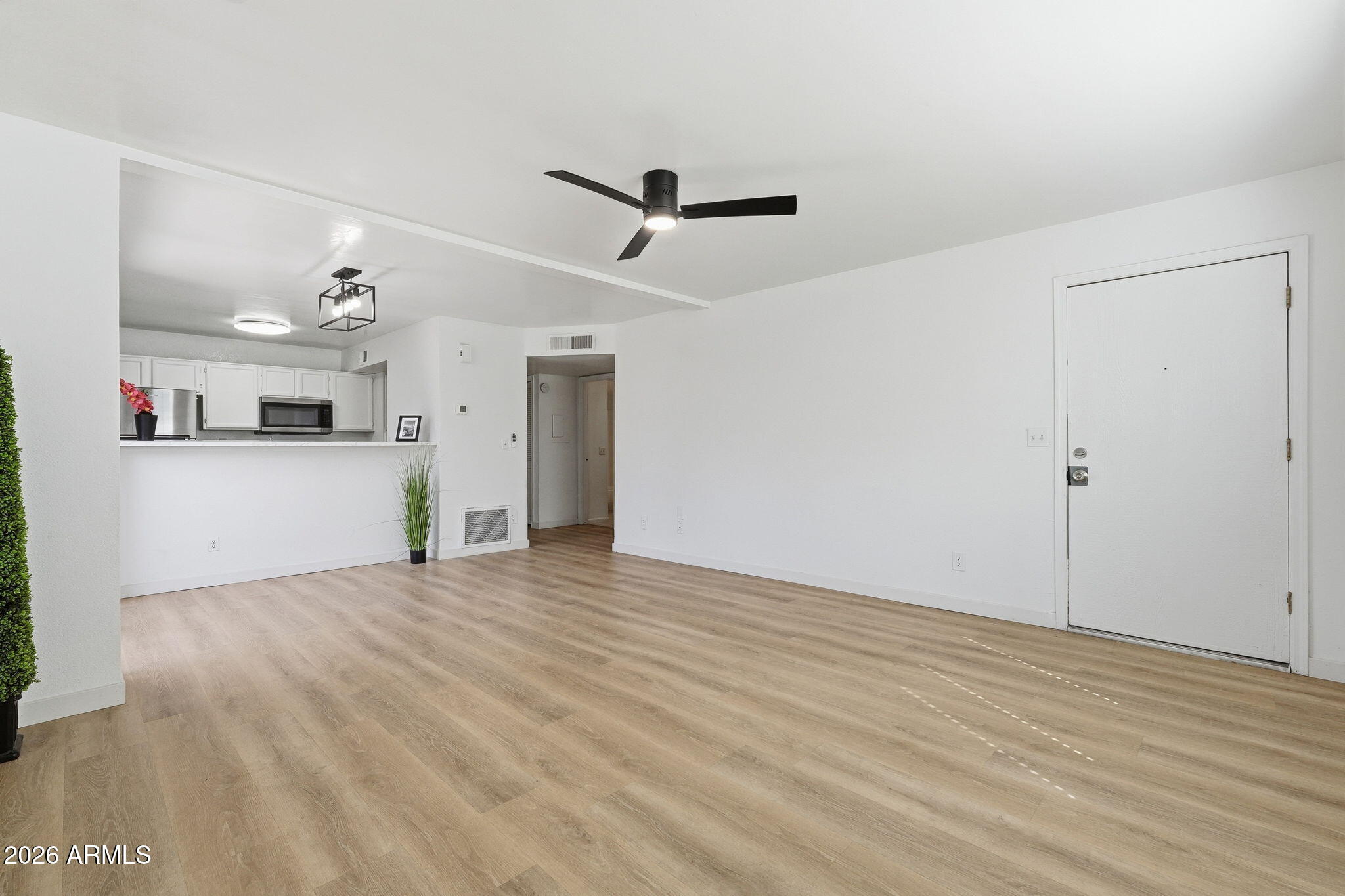 623 W Guadalupe Road 180