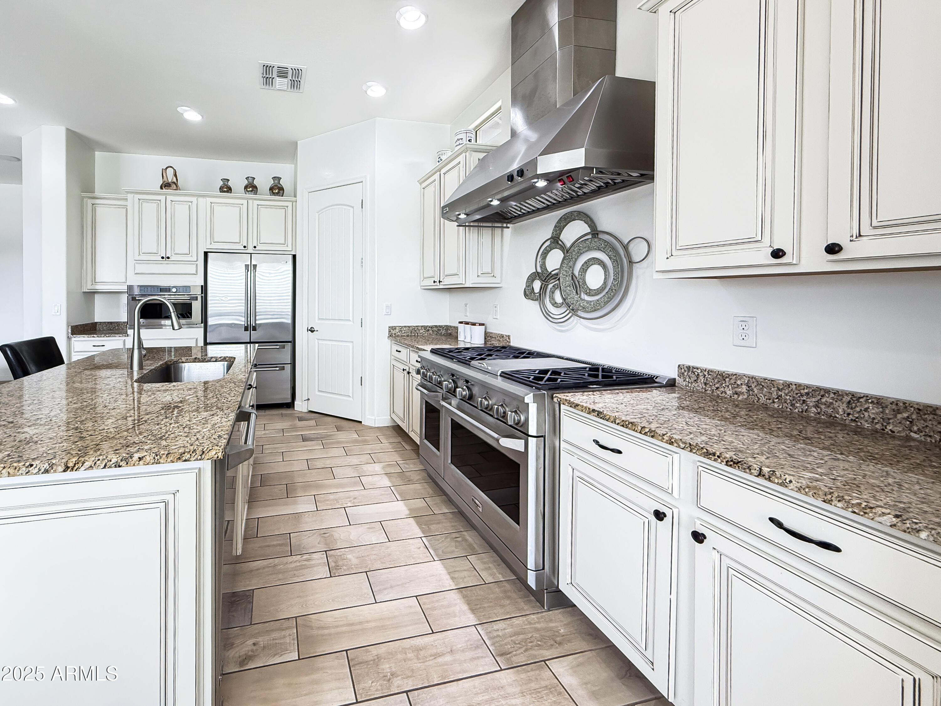 6039 E SIENNA BOUQUET Place
