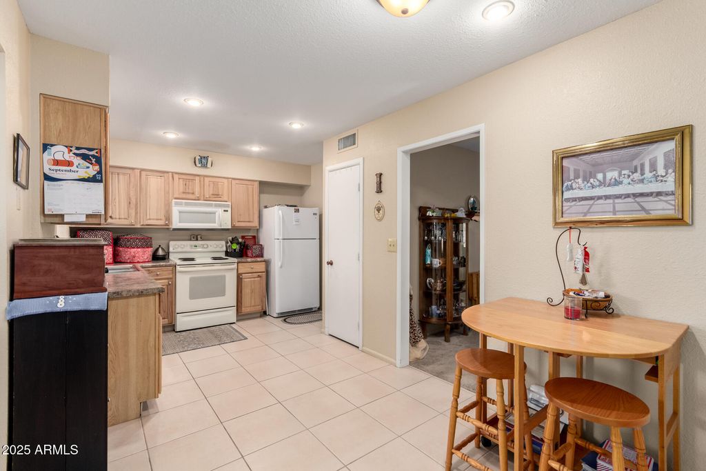 Photo of 10885 W Santa Fe Drive, Sun City, AZ 85351 (MLS # 6926109)