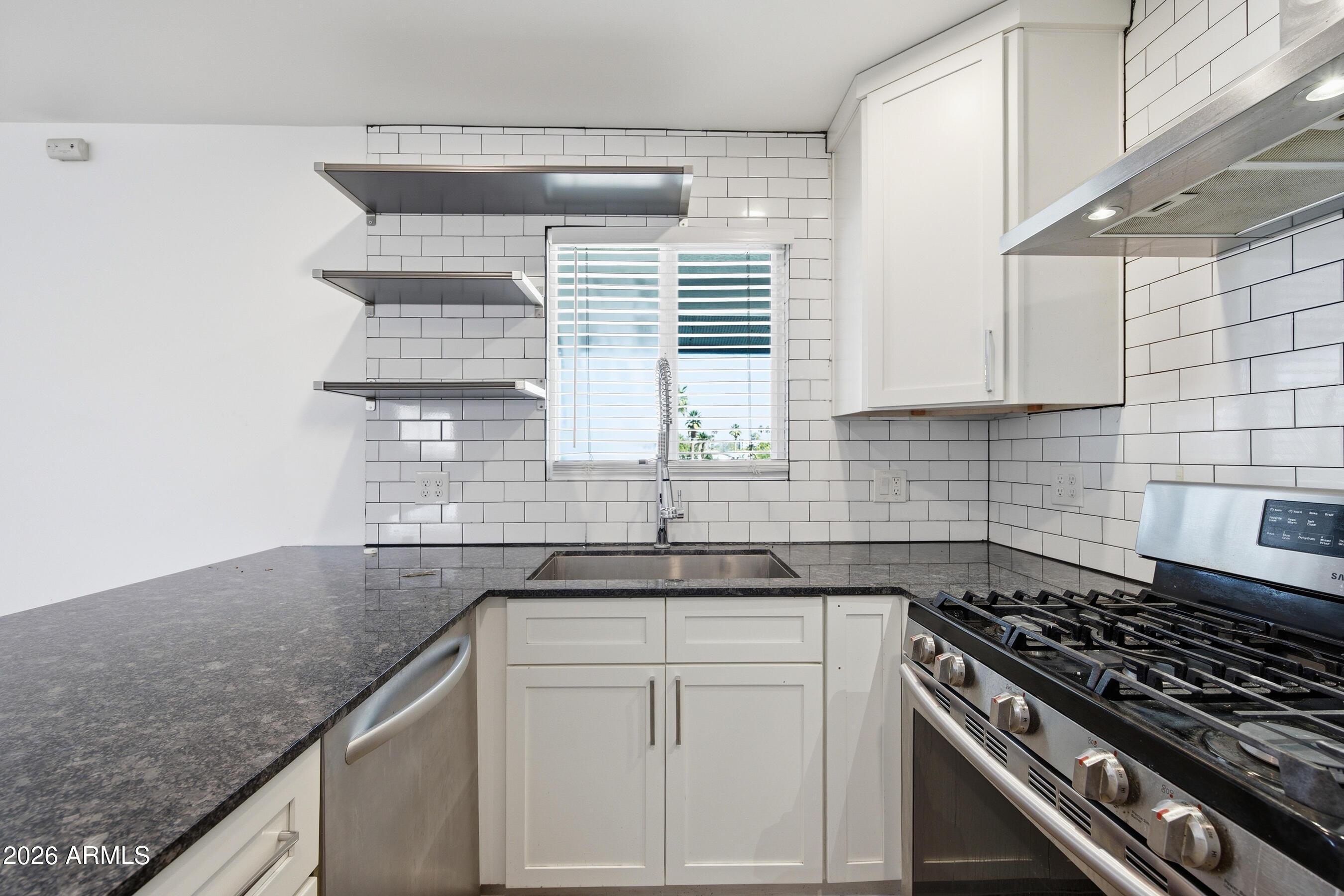 3615 N 15th Avenue Apt 26