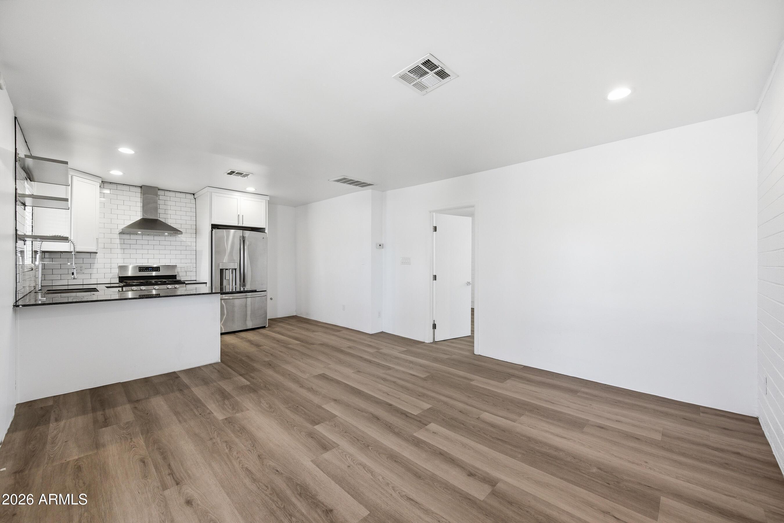 3615 N 15th Avenue Apt 26