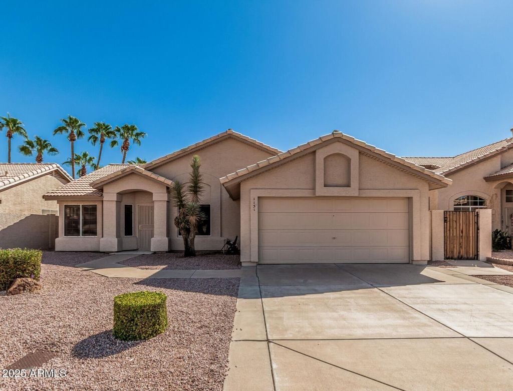 Photo of 1131 E Artesian Way, Gilbert, AZ 85234 (MLS # 6930508)