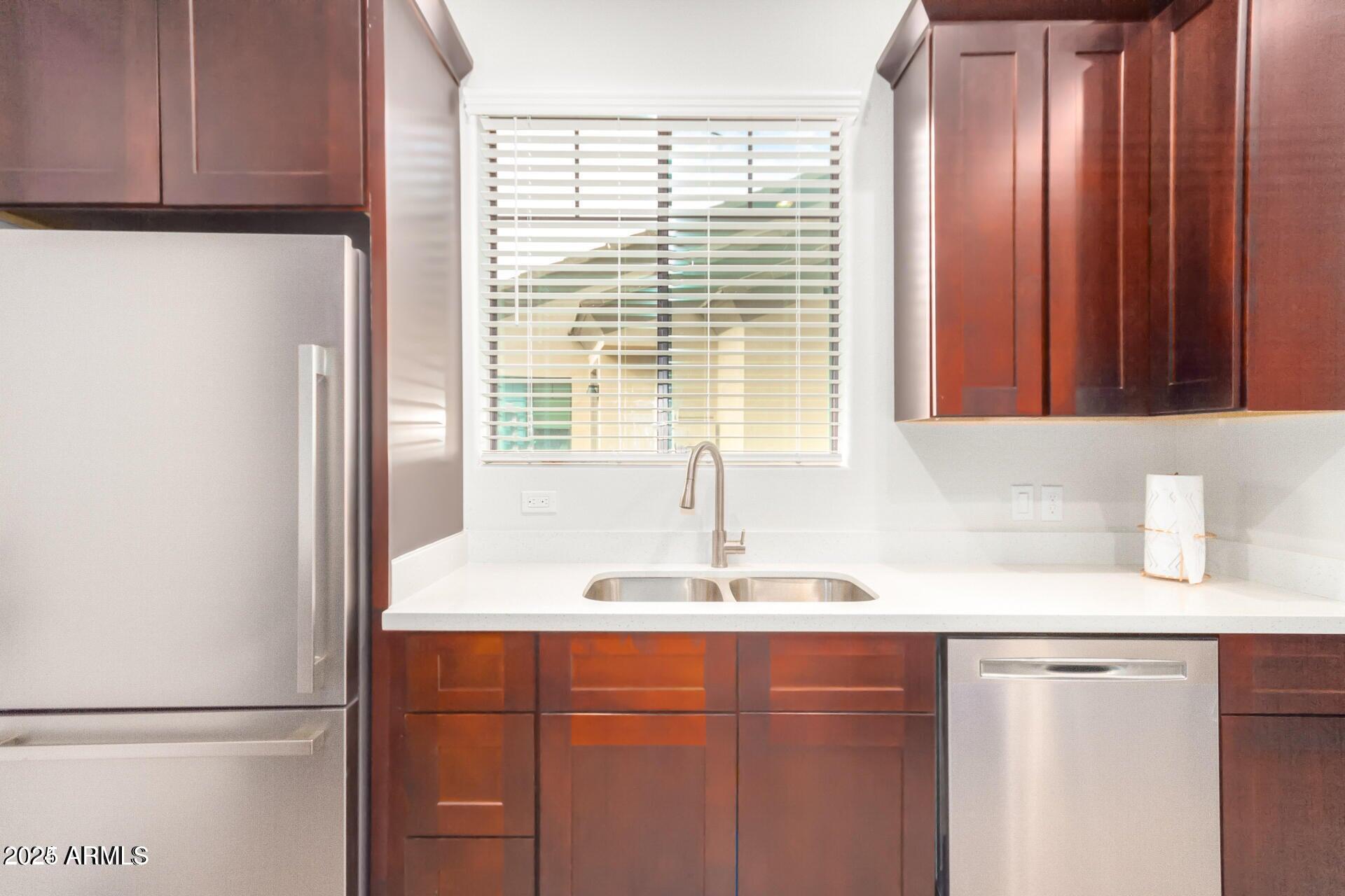 846 N PUEBLO Drive 128