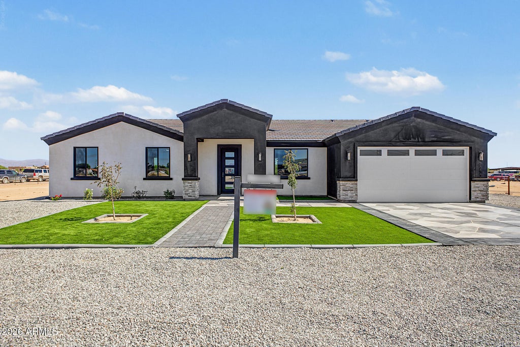 Photo of 2953 S 335th Avenue, Tonopah, AZ 85354 (MLS # 7090366)