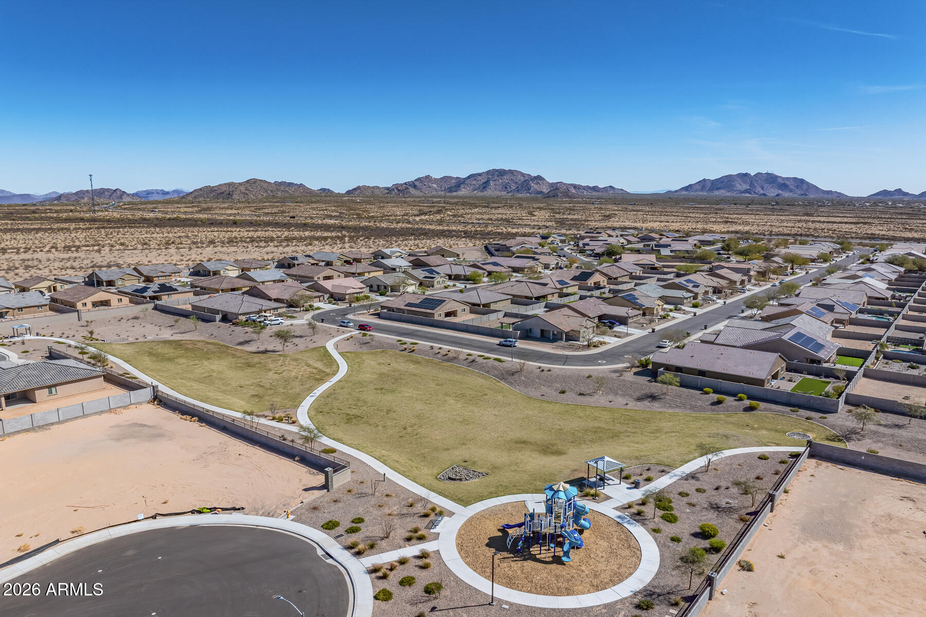 642 W RED HAWK Court