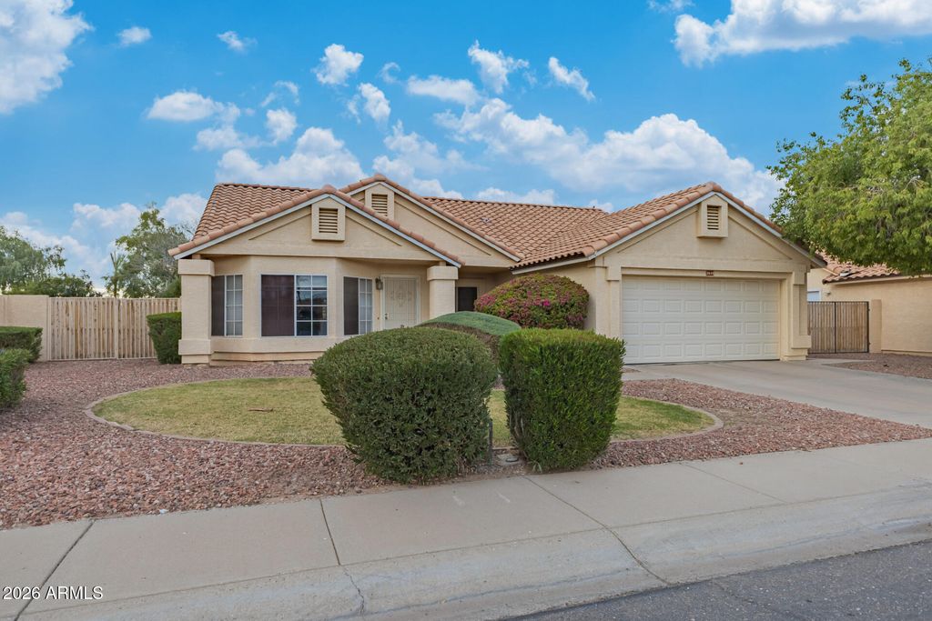 Photo of 3680 S Acacia Drive, Chandler, AZ 85248 (MLS # 6995489)