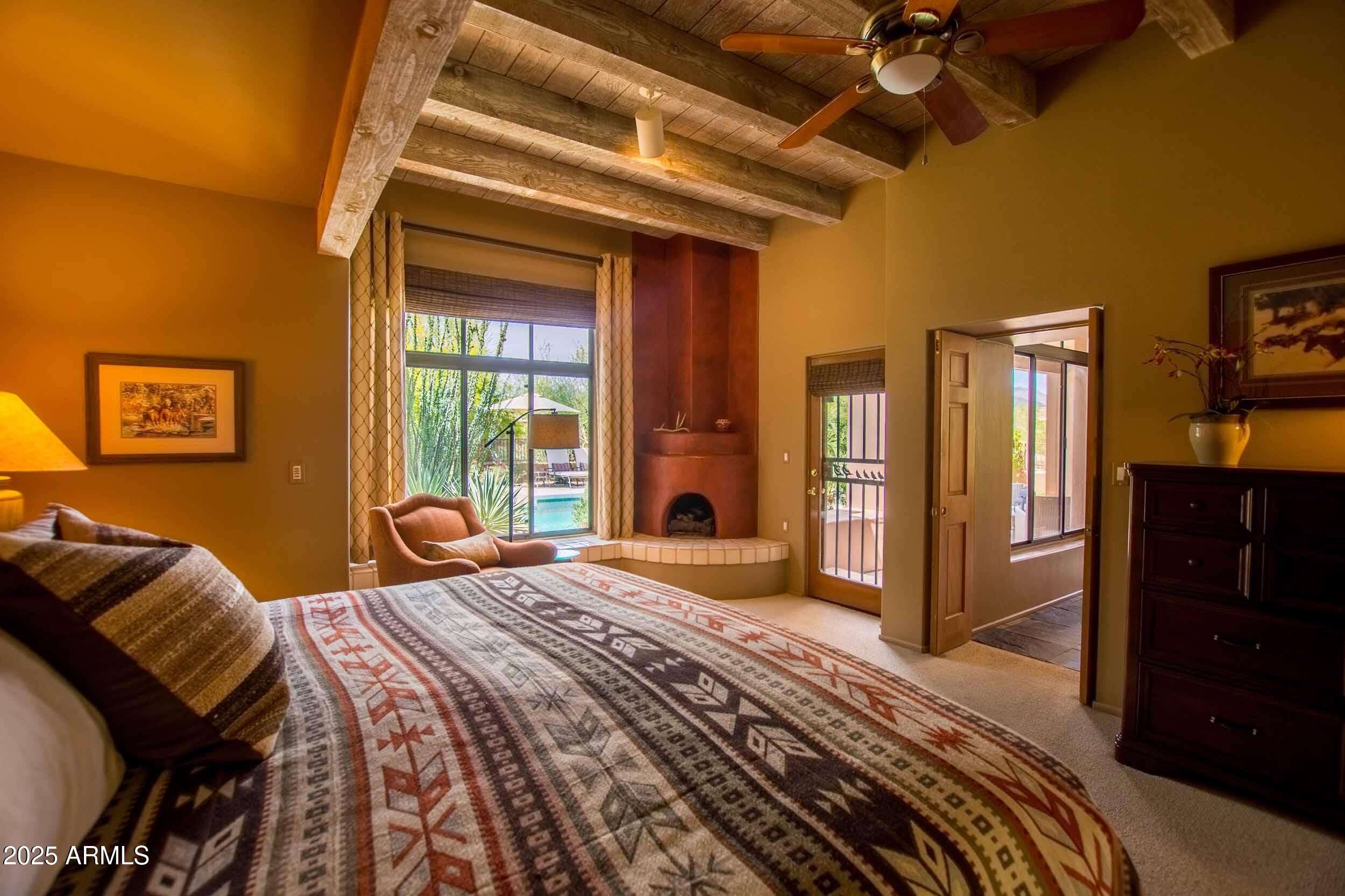 8502 E CAVE CREEK Road 61