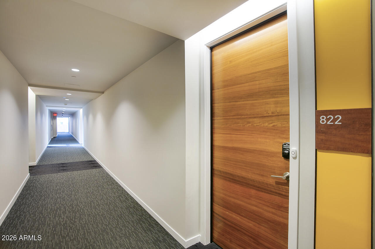 200 W PORTLAND Street 822