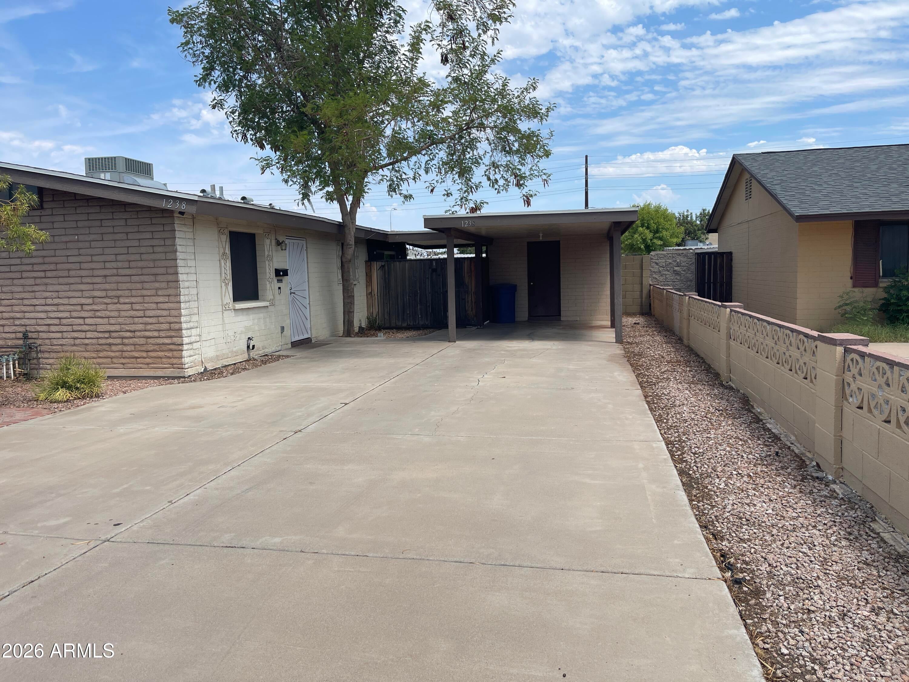 1238 W Malibu Drive