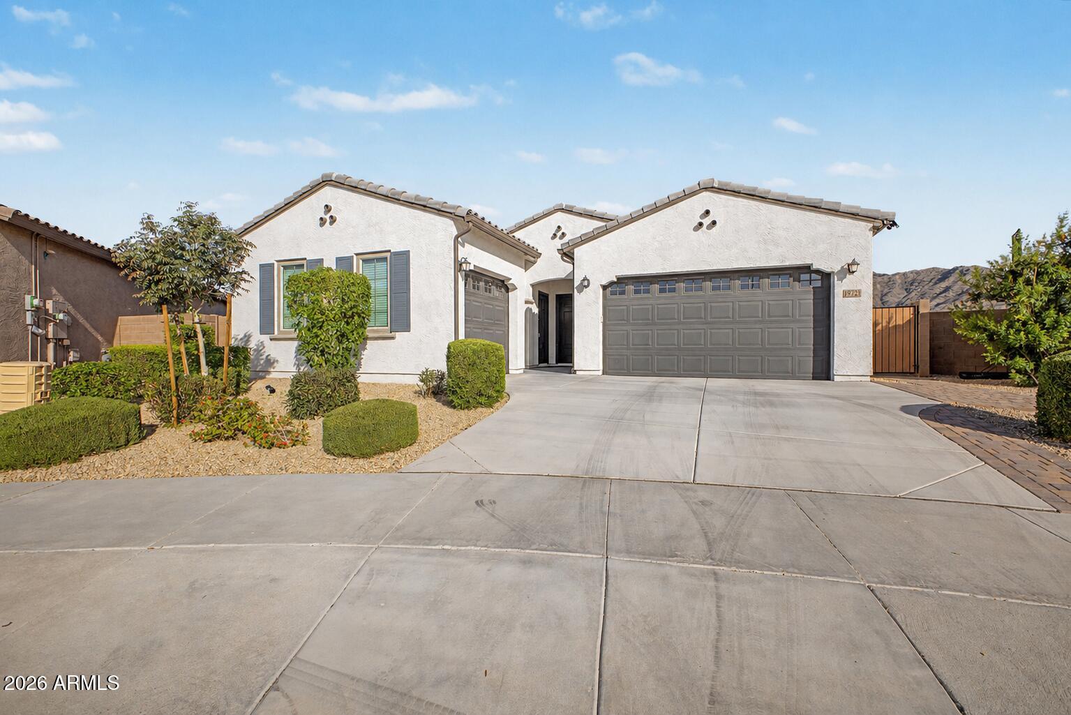 9721 S 38TH Lane