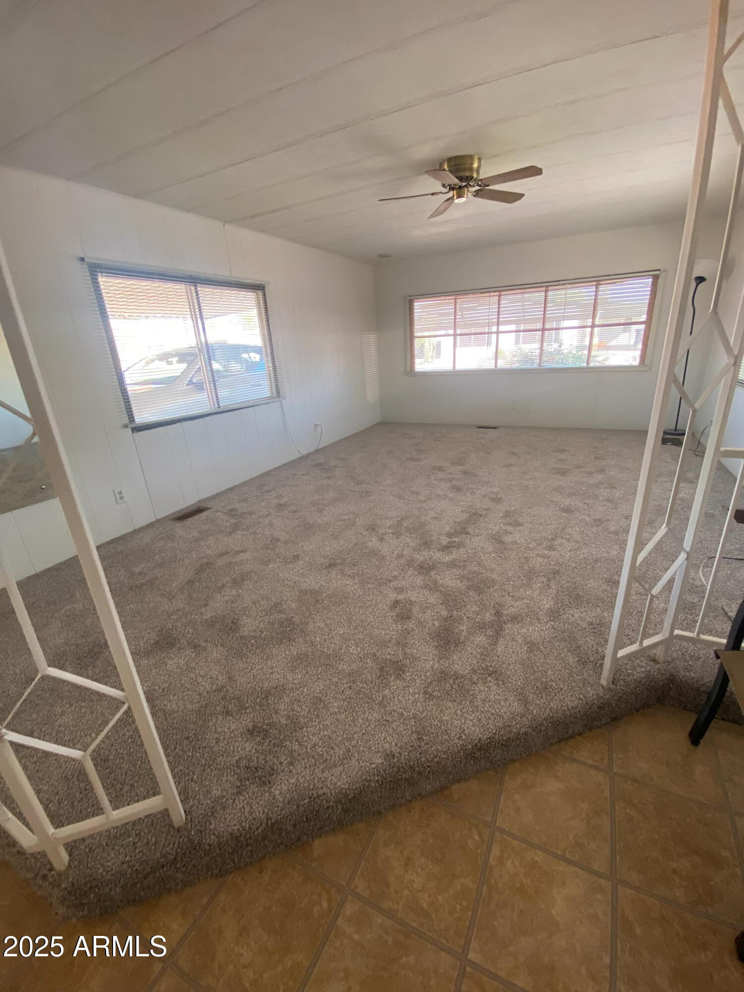 3104 E Broadway Road 295