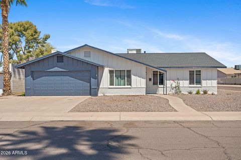 Photo of 1664 E Del Rio Drive, Tempe, AZ 85282 (MLS # 7008500)
