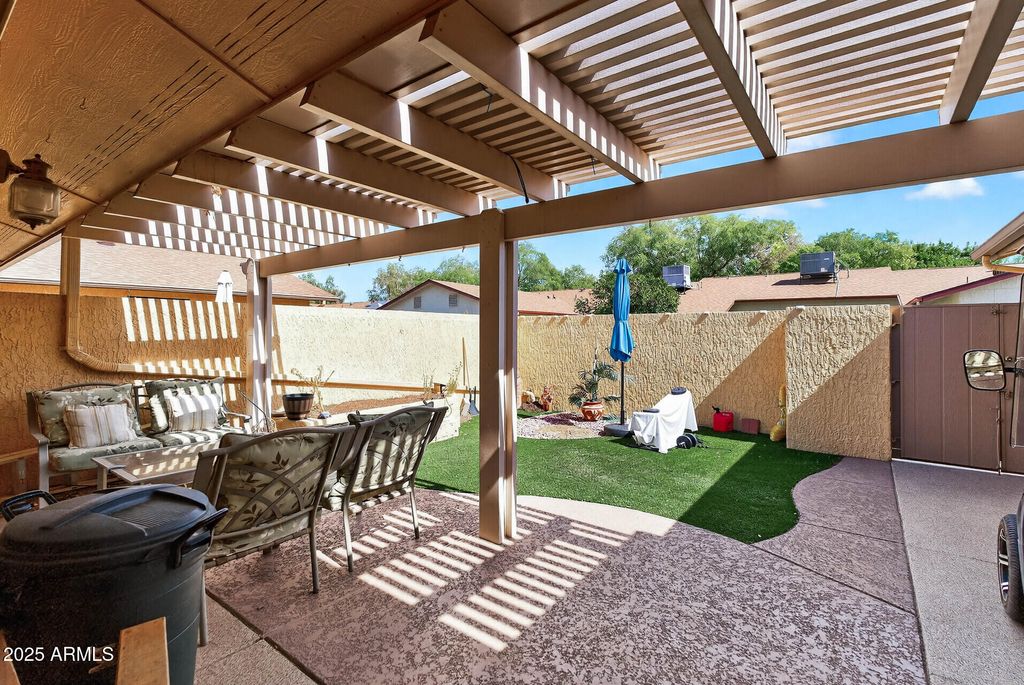 Photo of 18207 N 136th Avenue, Sun City West, AZ 85375 (MLS # 6932148)